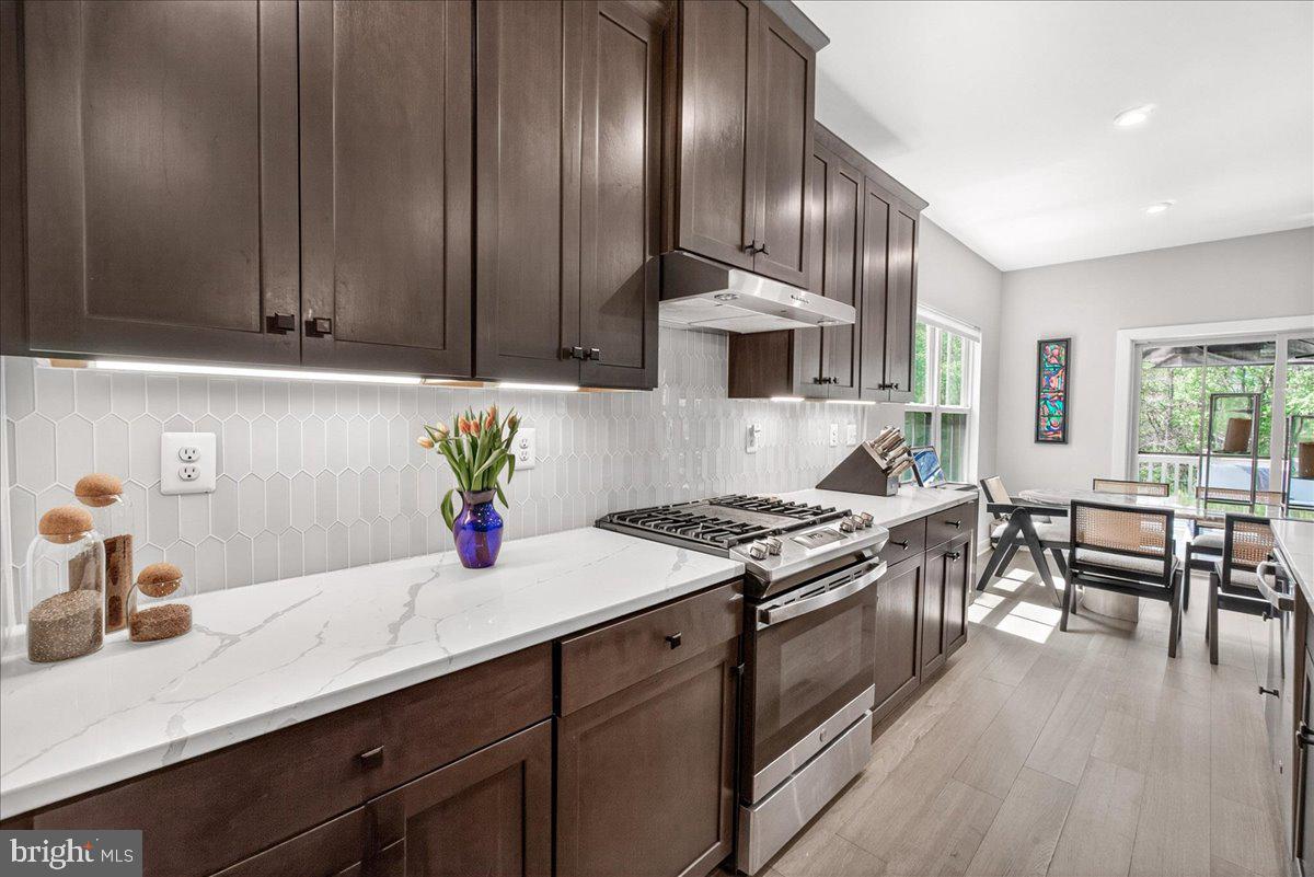 LAKE LINGANORE - Residential
