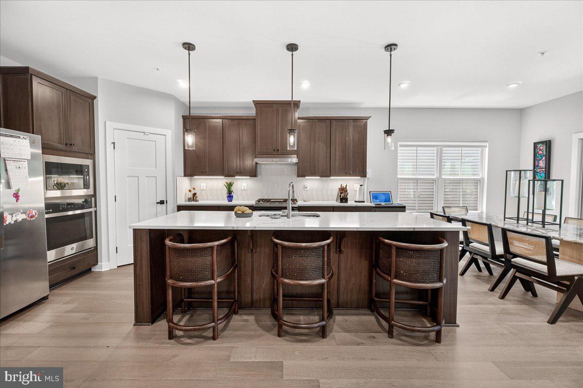 LAKE LINGANORE - Residential