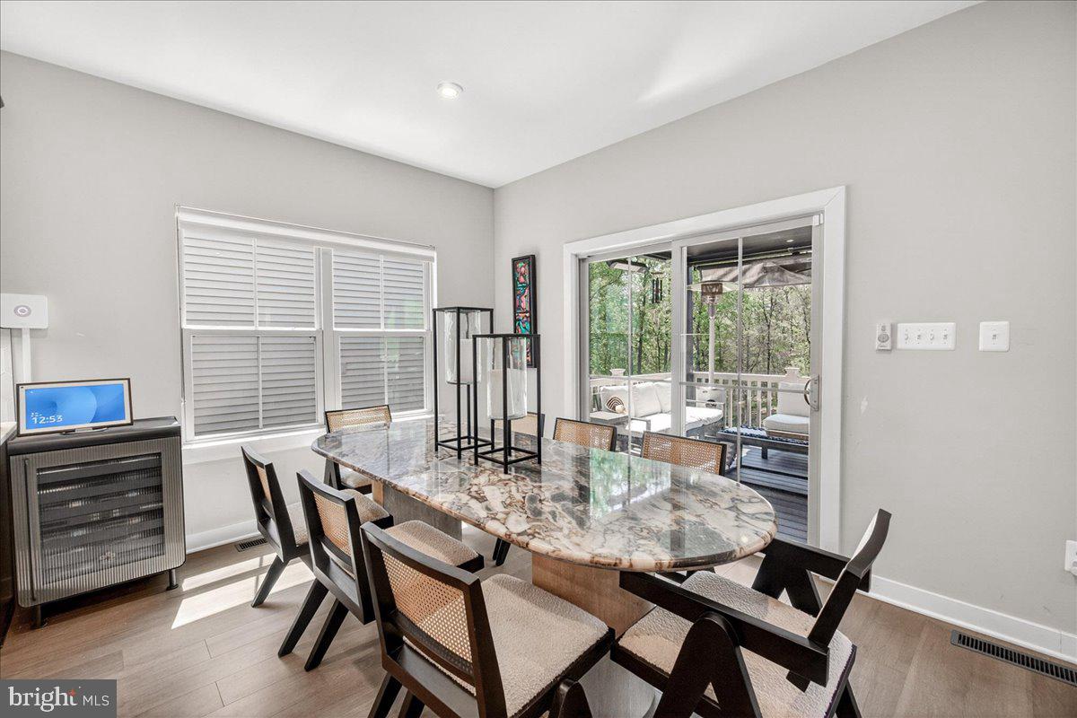 LAKE LINGANORE - Residential
