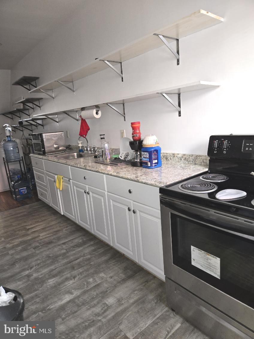 WEST PHILADELPHIA - Residential