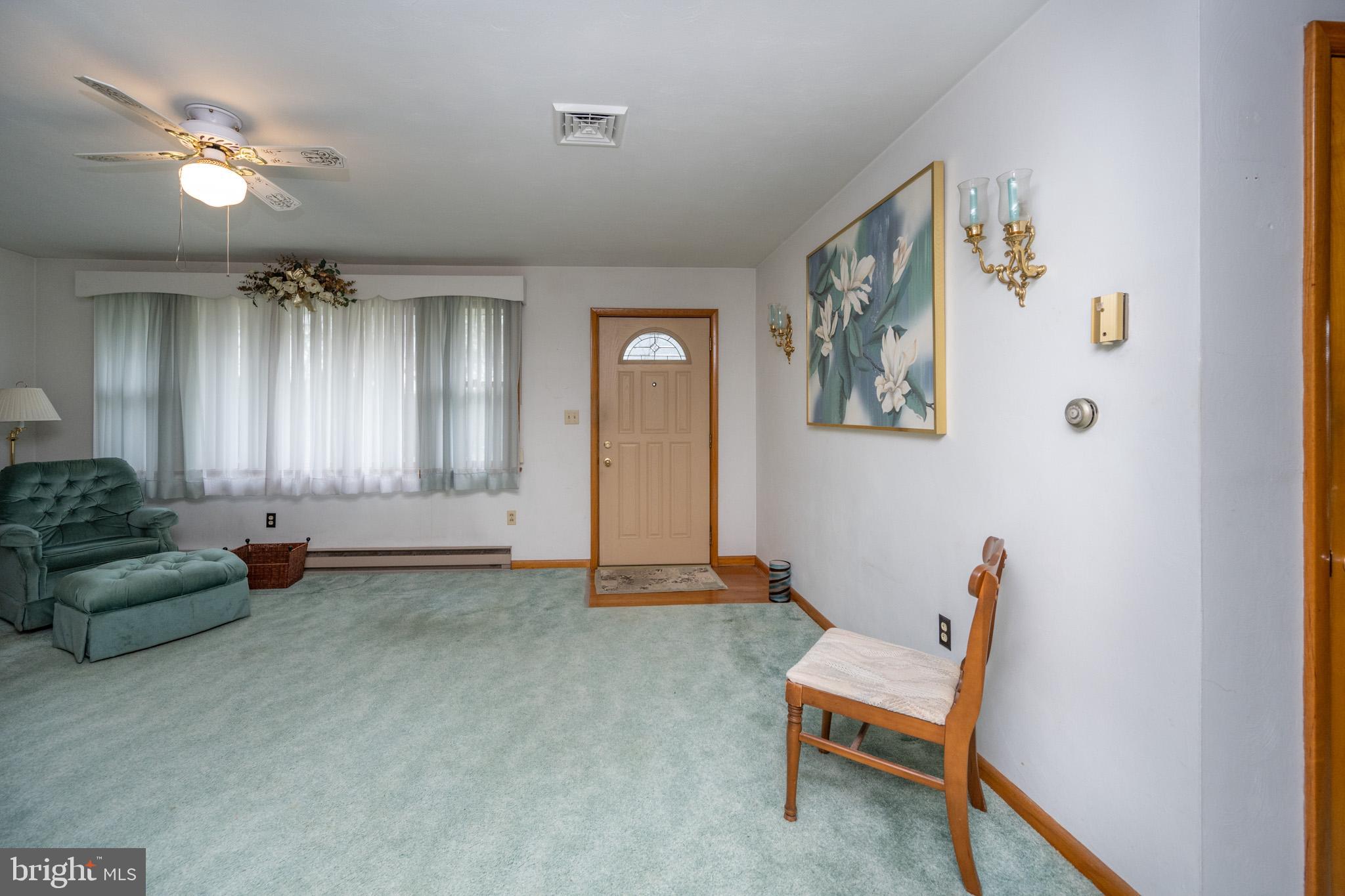 MOUNTAIN LAKE PARK - Residential