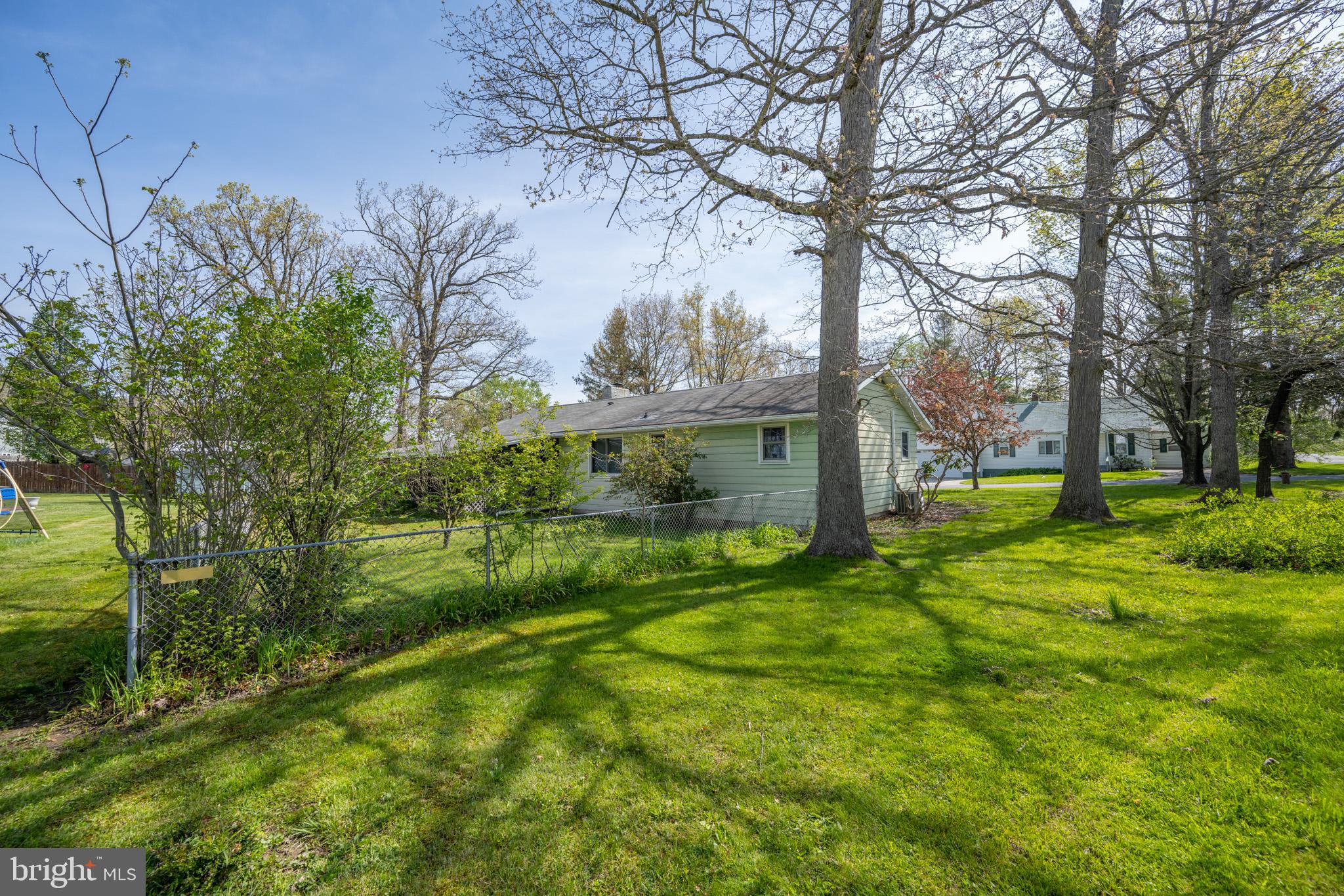 MOUNTAIN LAKE PARK - Residential