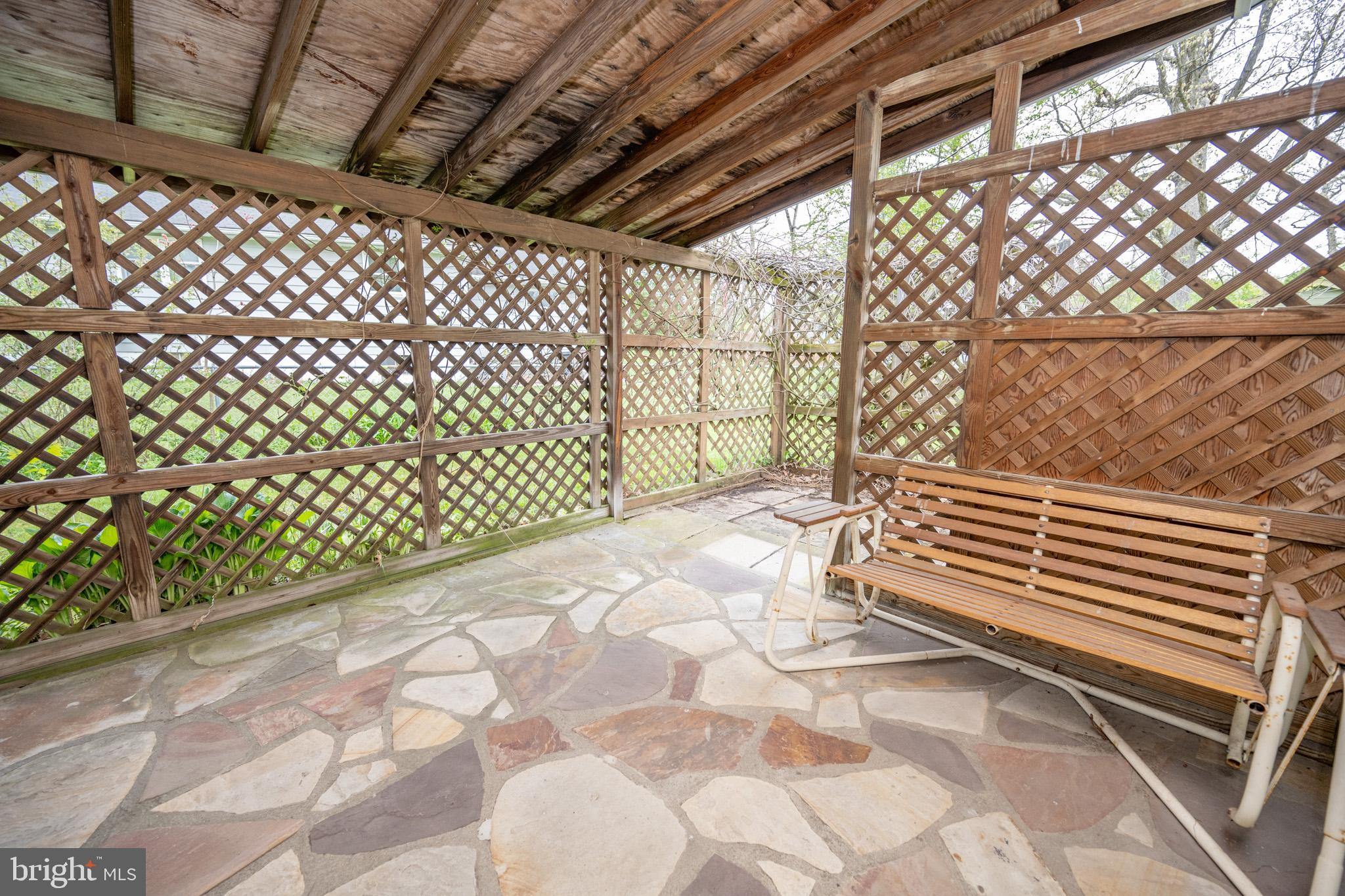 MOUNTAIN LAKE PARK - Residential