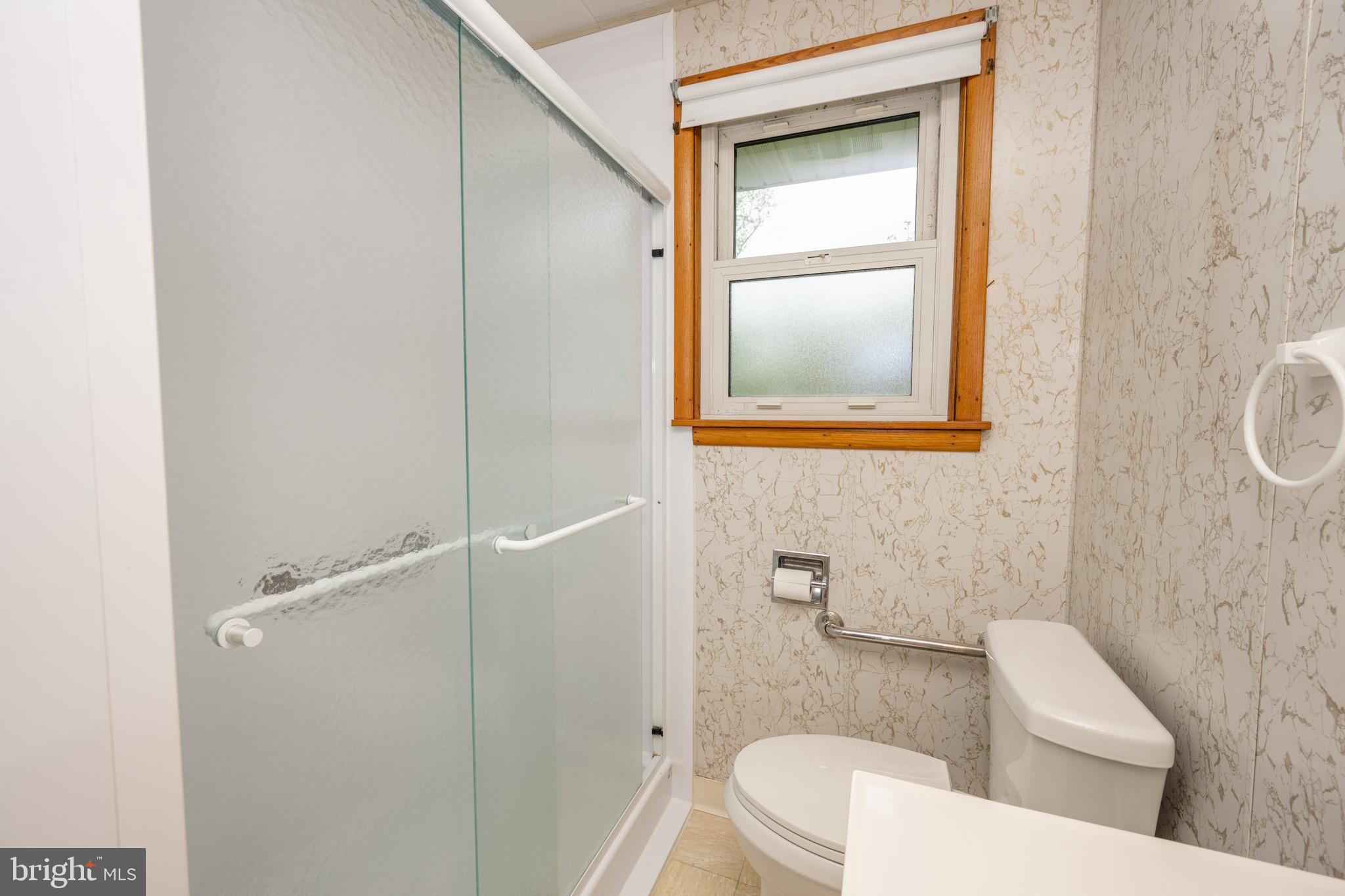 MOUNTAIN LAKE PARK - Residential