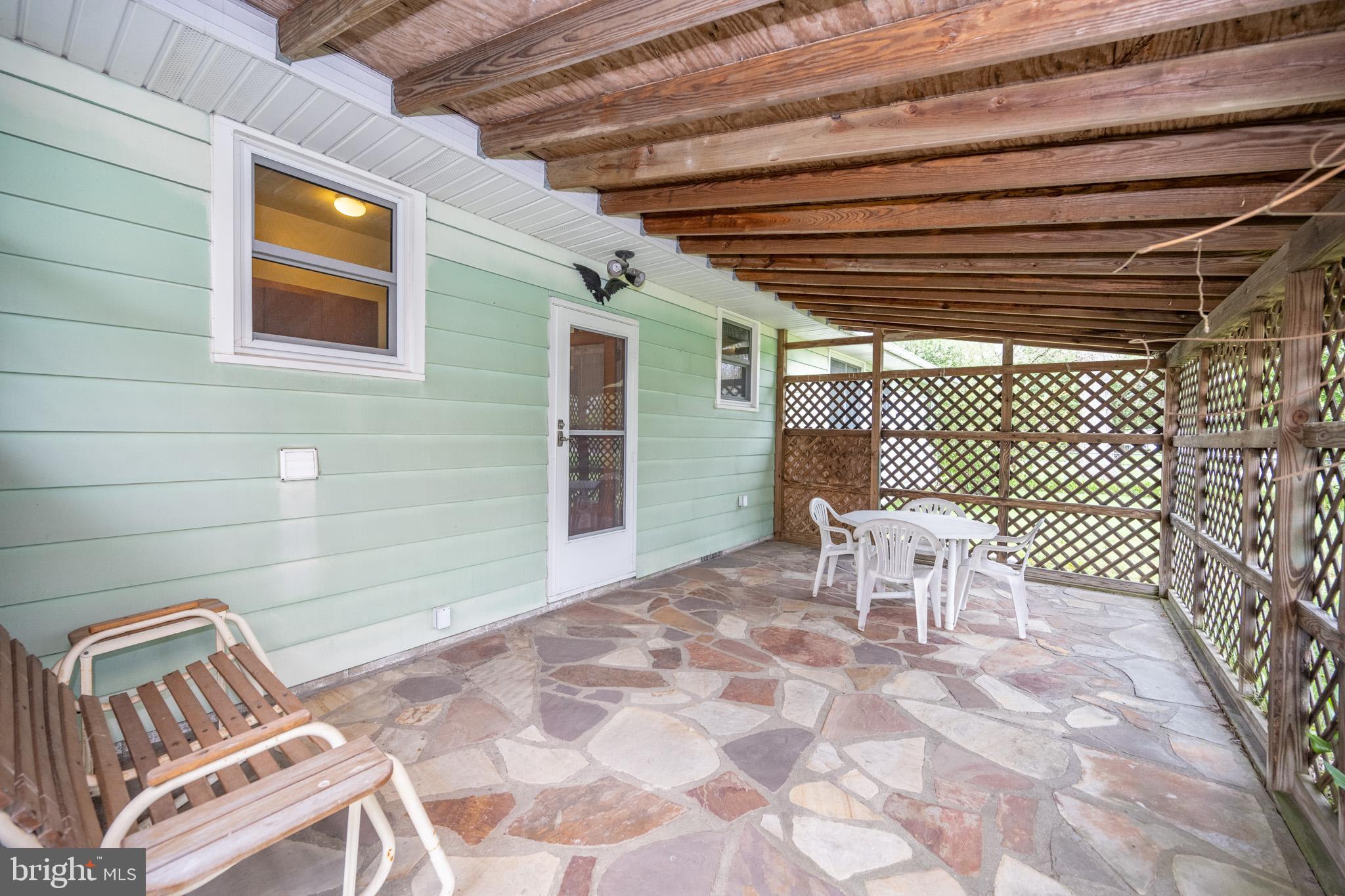 MOUNTAIN LAKE PARK - Residential