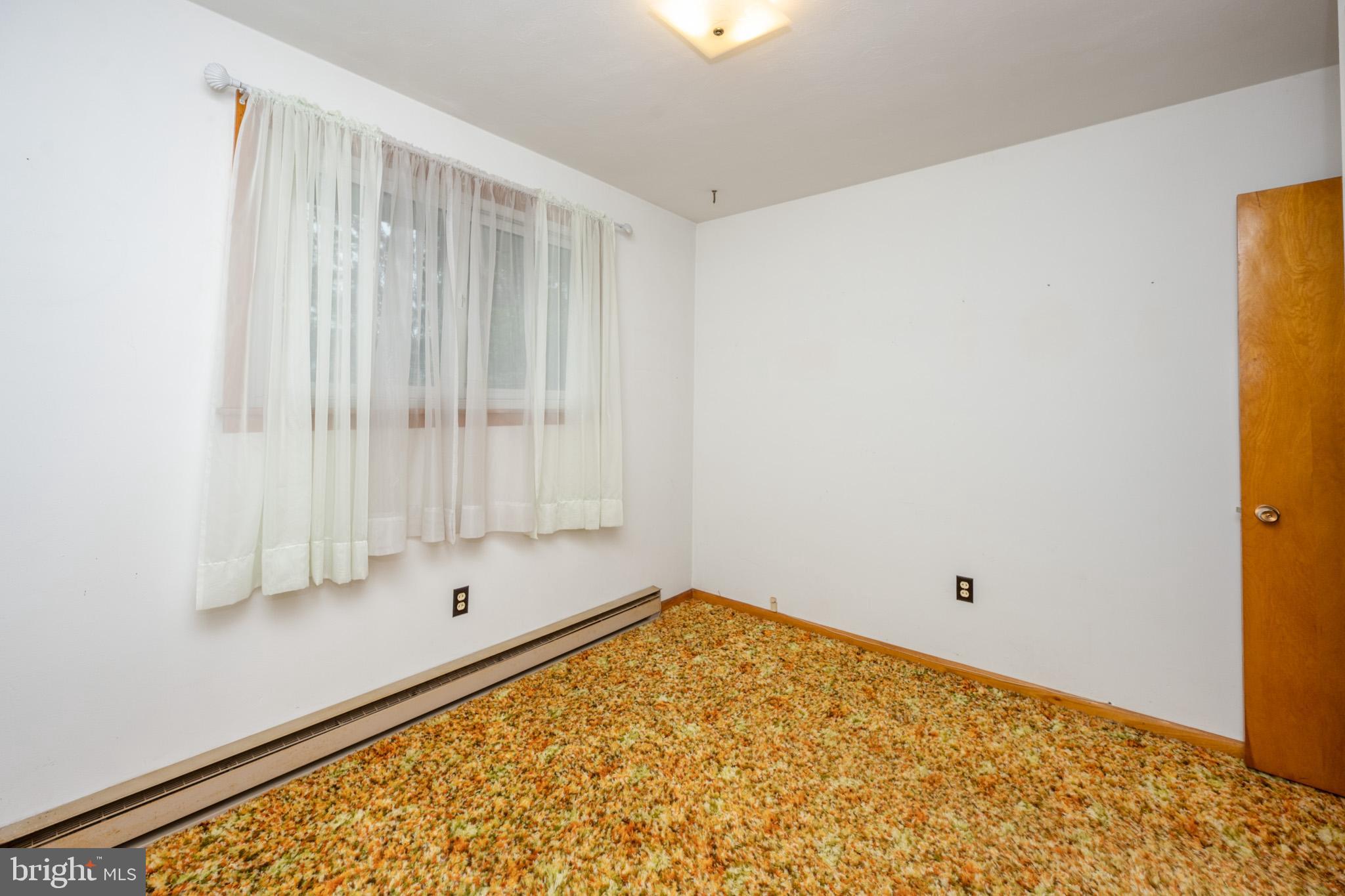 MOUNTAIN LAKE PARK - Residential