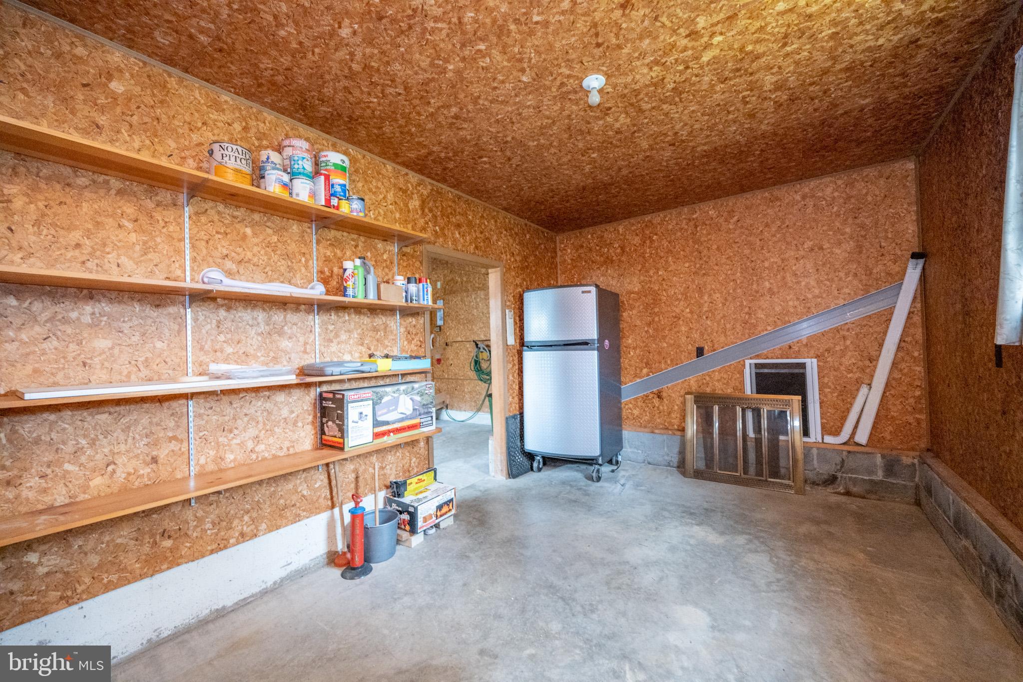 MOUNTAIN LAKE PARK - Residential