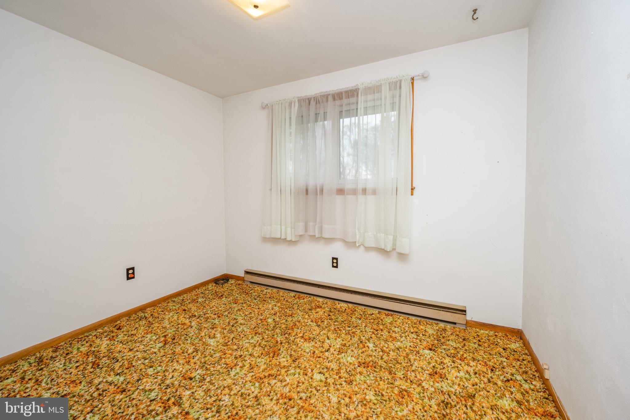 MOUNTAIN LAKE PARK - Residential