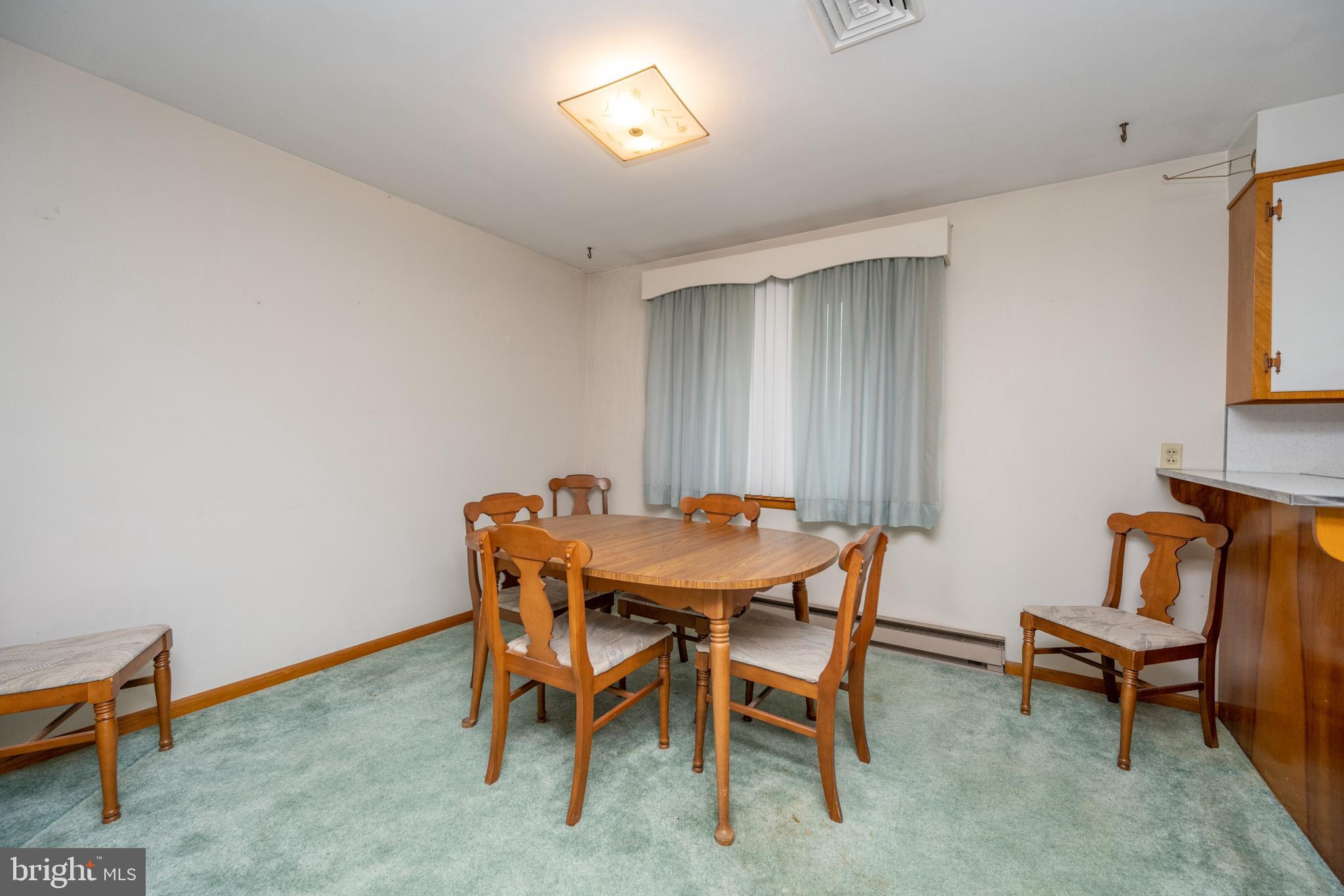 MOUNTAIN LAKE PARK - Residential