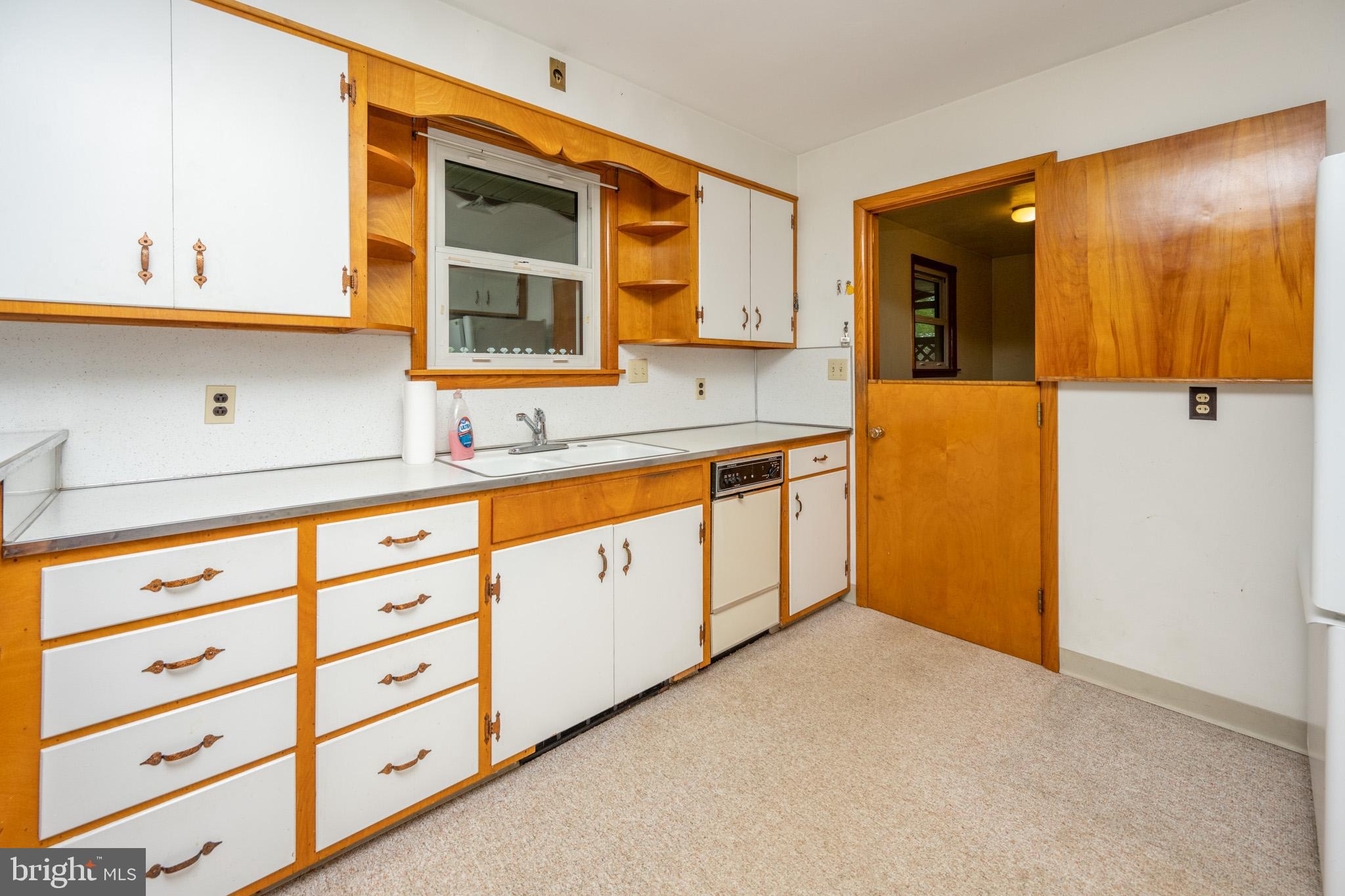 MOUNTAIN LAKE PARK - Residential