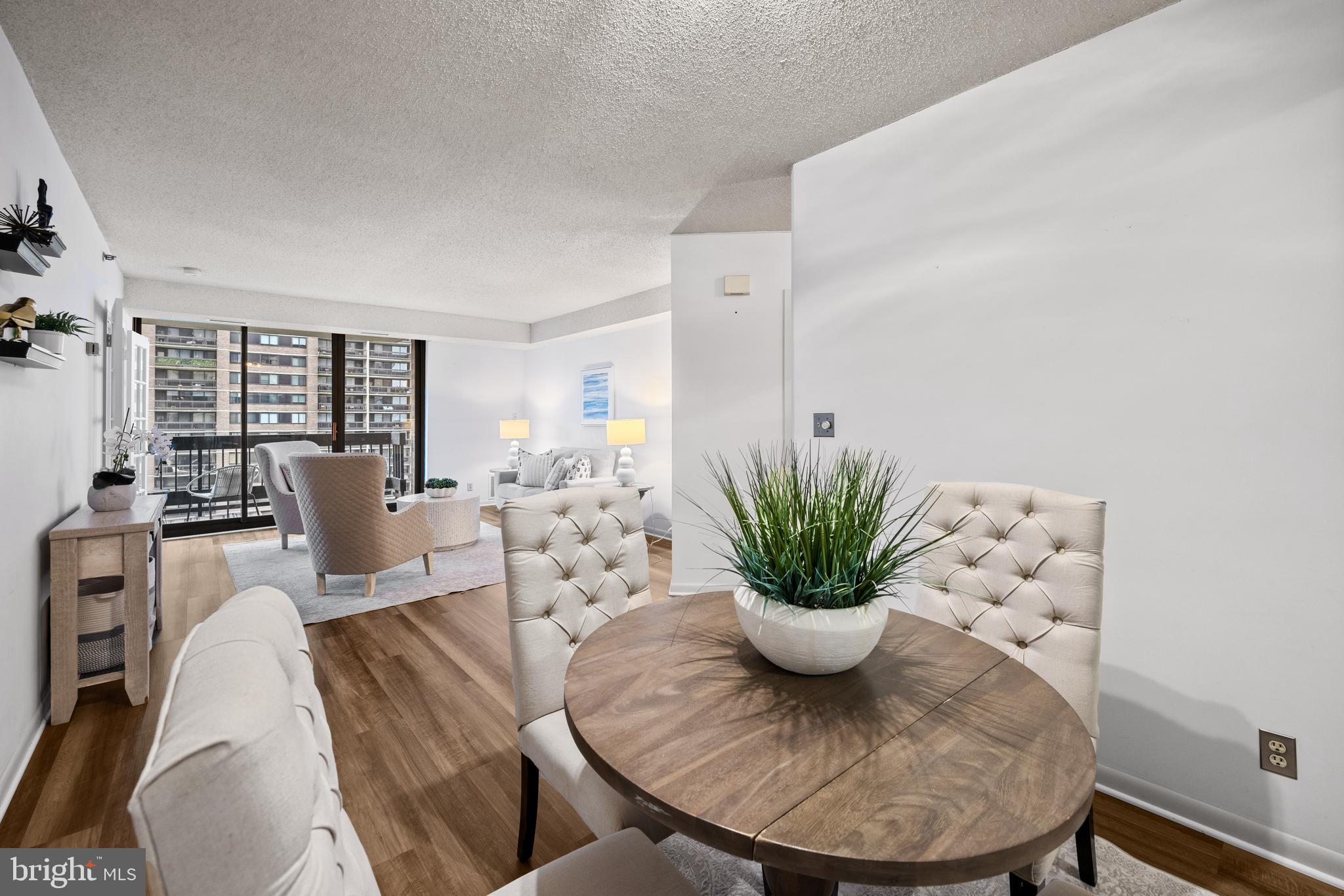 SKYLINE SQUARE CONDO - Residential