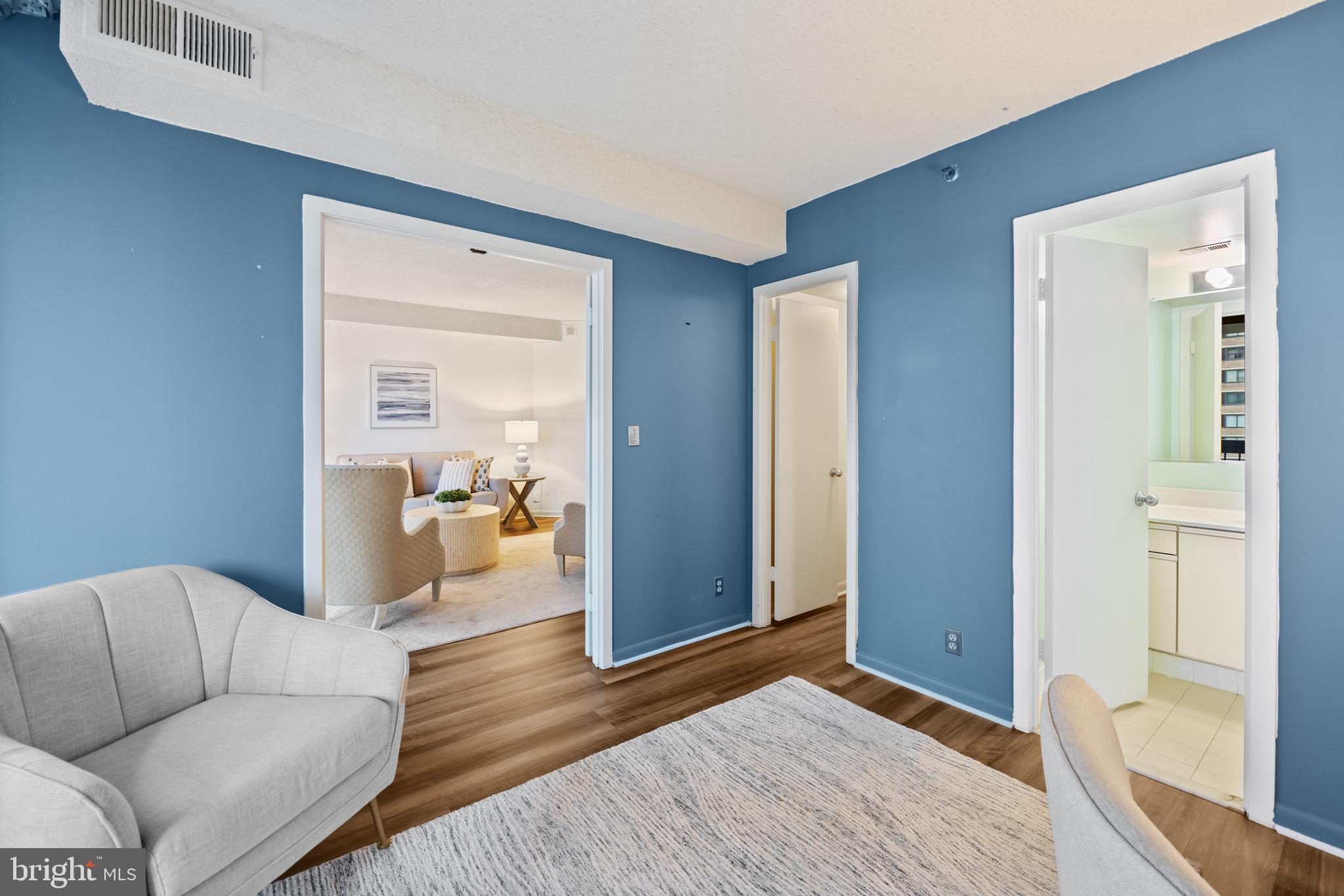 SKYLINE SQUARE CONDO - Residential