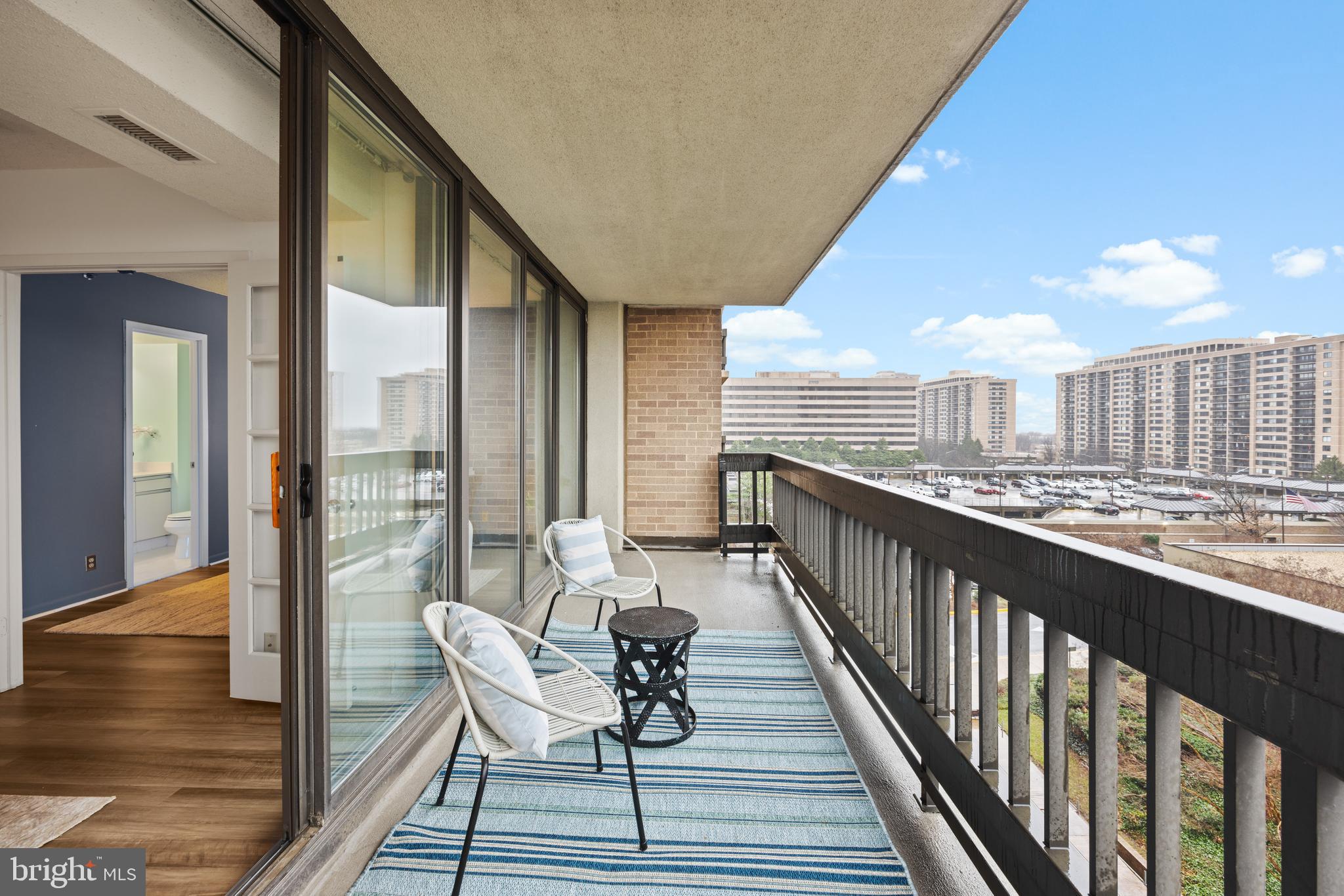 SKYLINE SQUARE CONDO - Residential