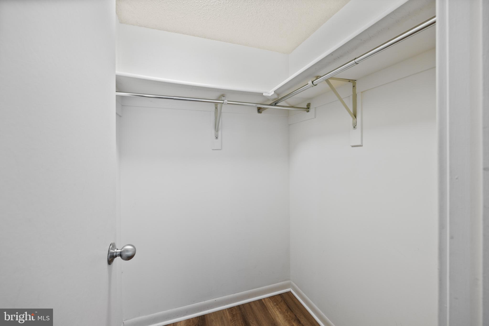 SKYLINE SQUARE CONDO - Residential