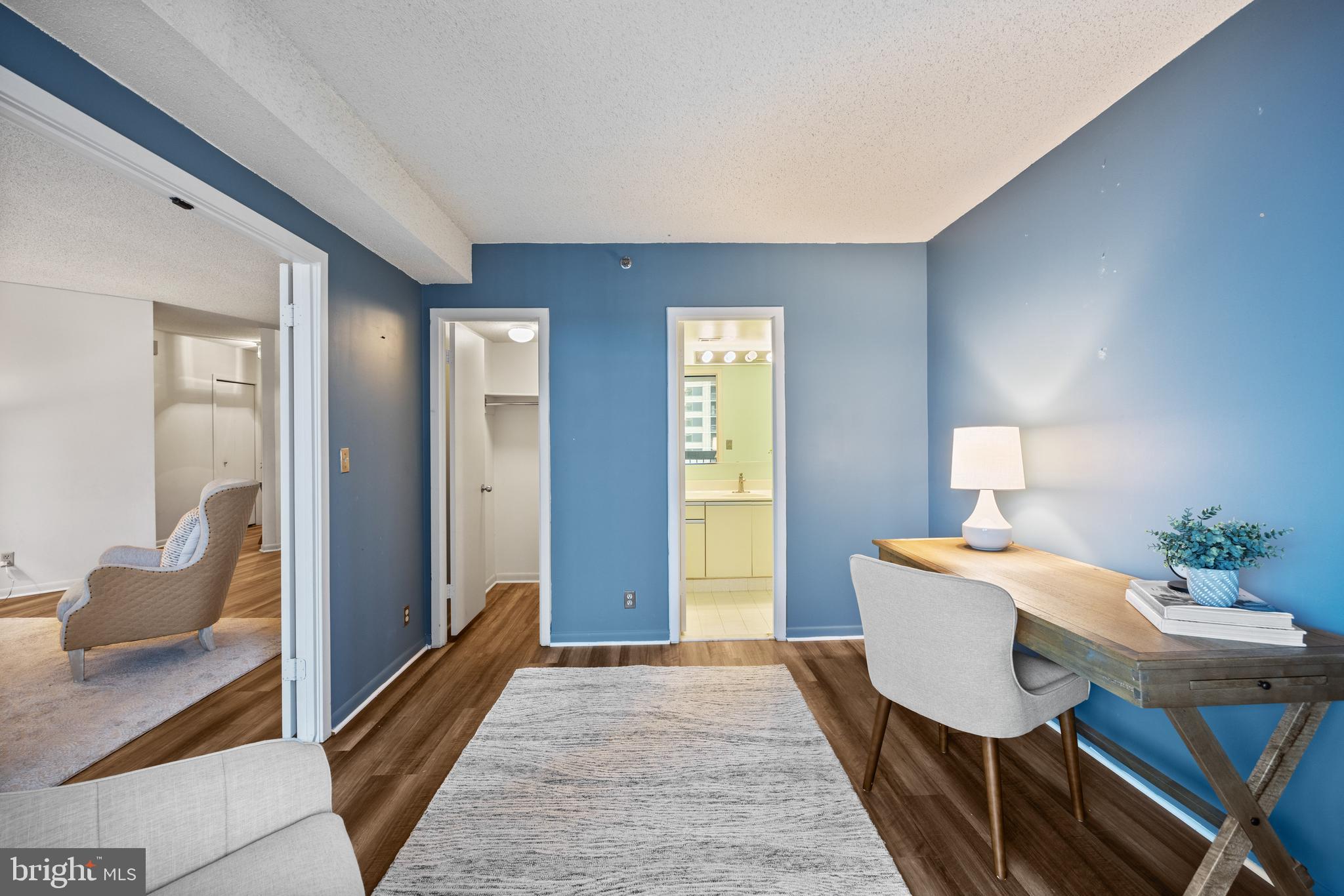 SKYLINE SQUARE CONDO - Residential