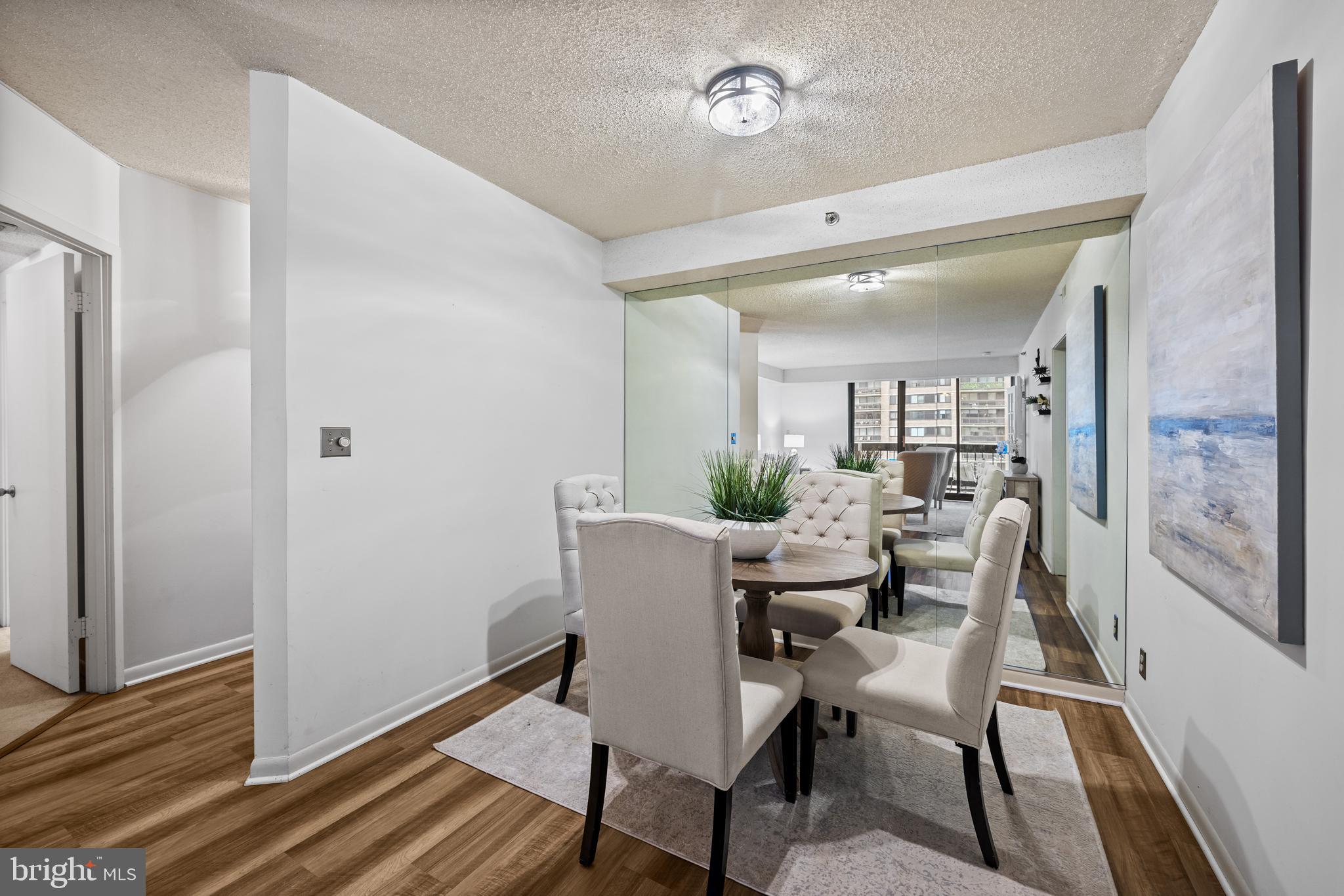 SKYLINE SQUARE CONDO - Residential