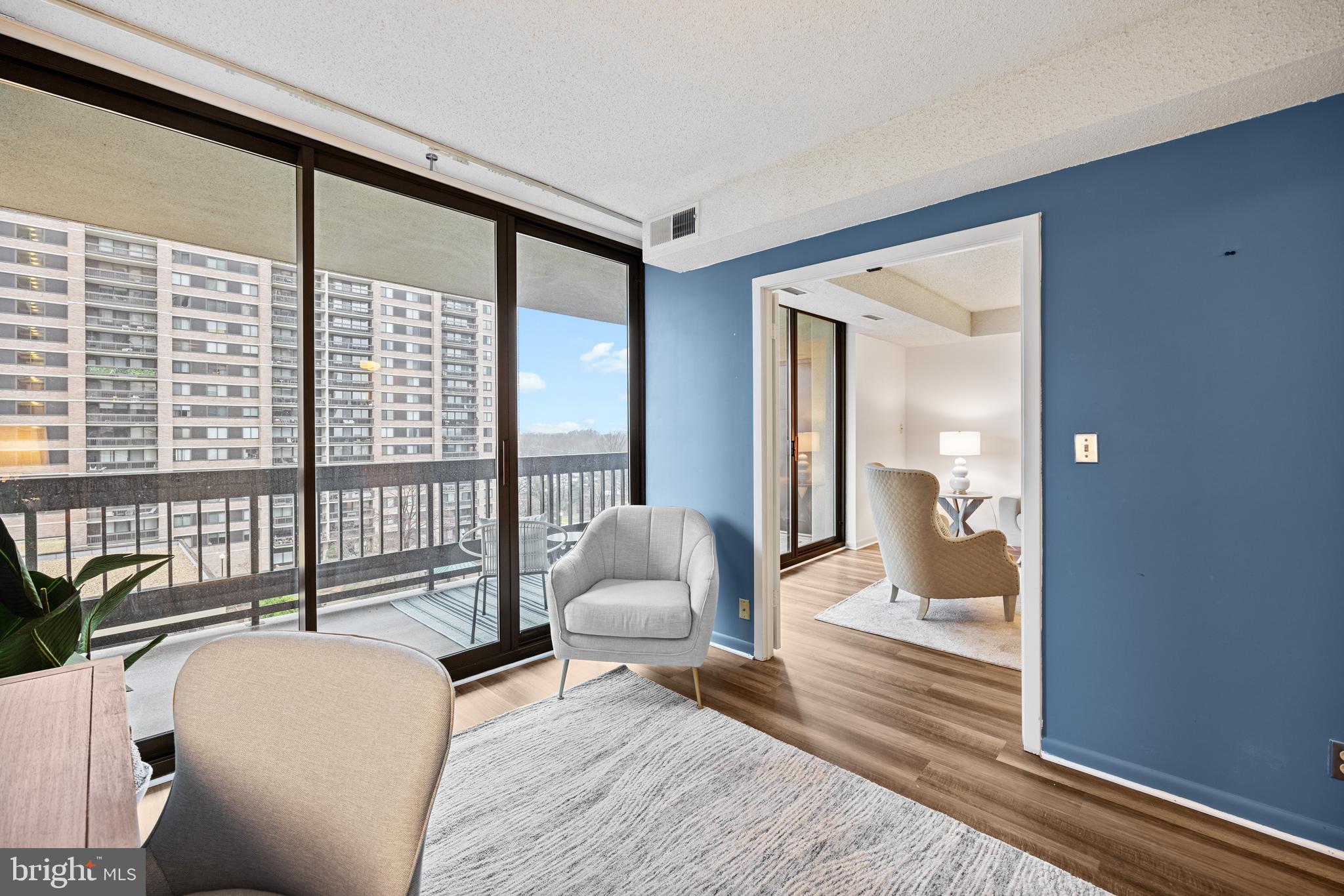 SKYLINE SQUARE CONDO - Residential