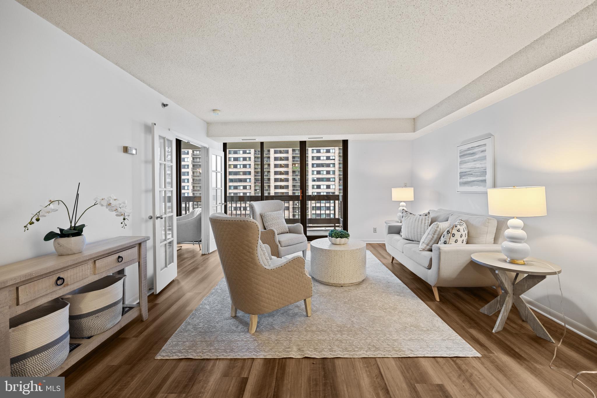 SKYLINE SQUARE CONDO - Residential