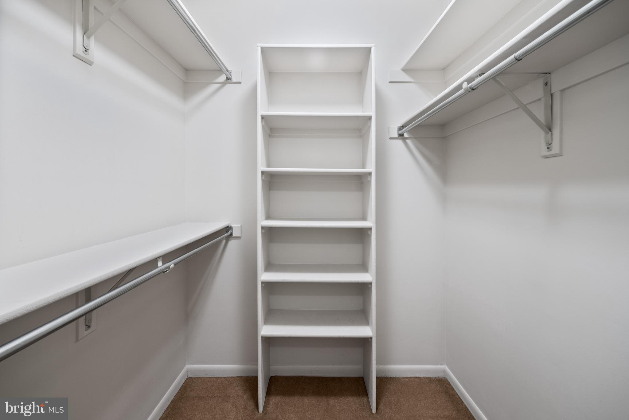 SKYLINE SQUARE CONDO - Residential