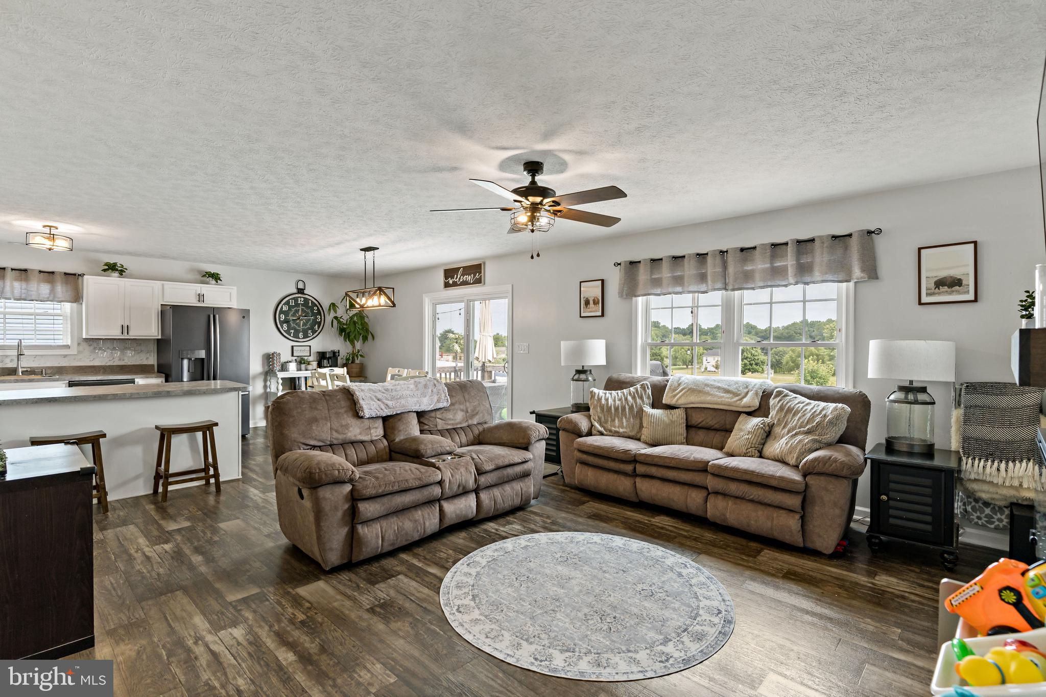 PEBBLE RIDGE - Residential