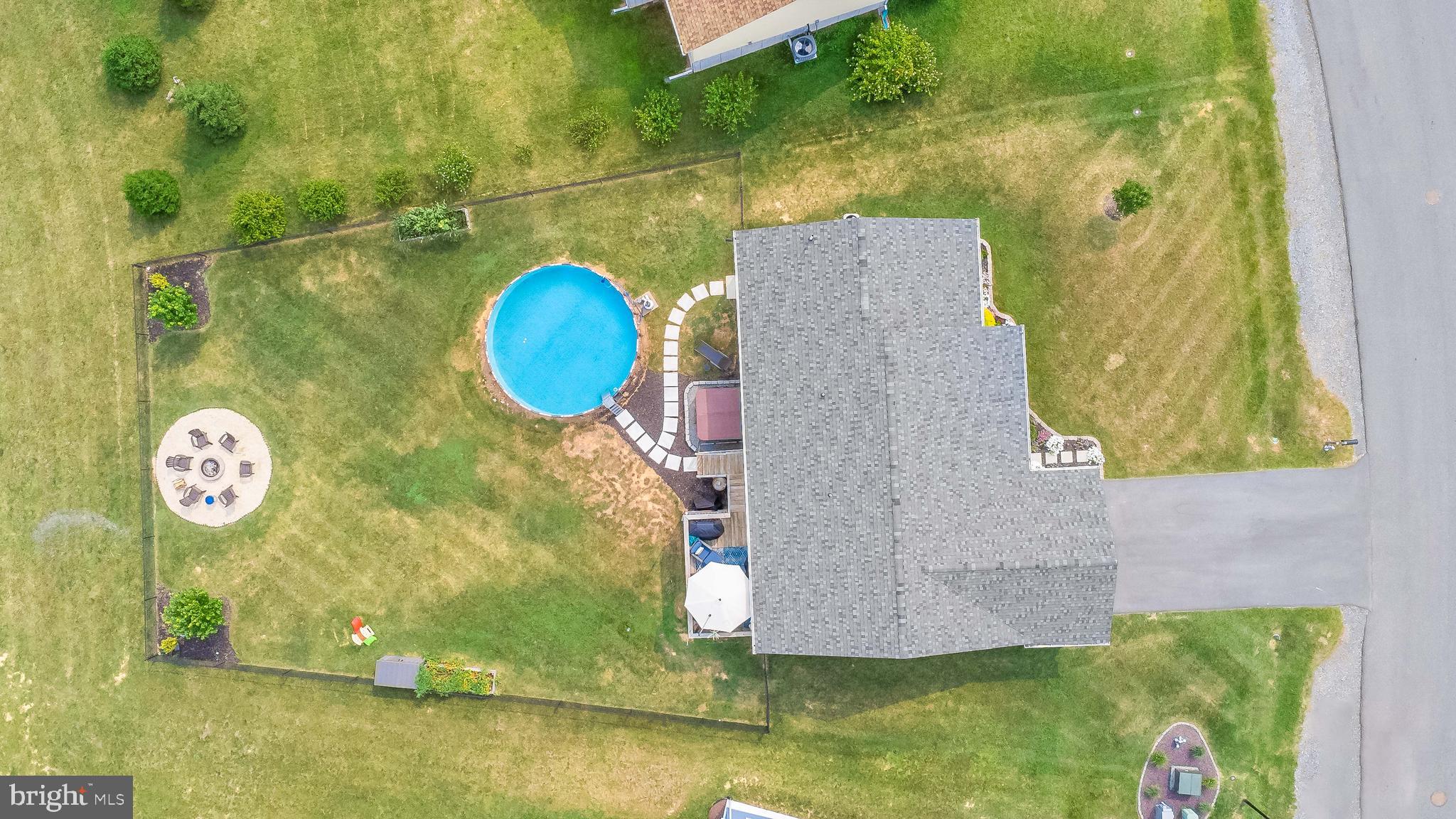 PEBBLE RIDGE - Residential