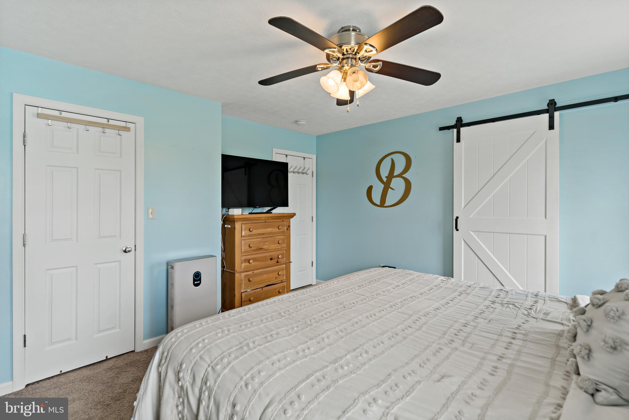 PEBBLE RIDGE - Residential