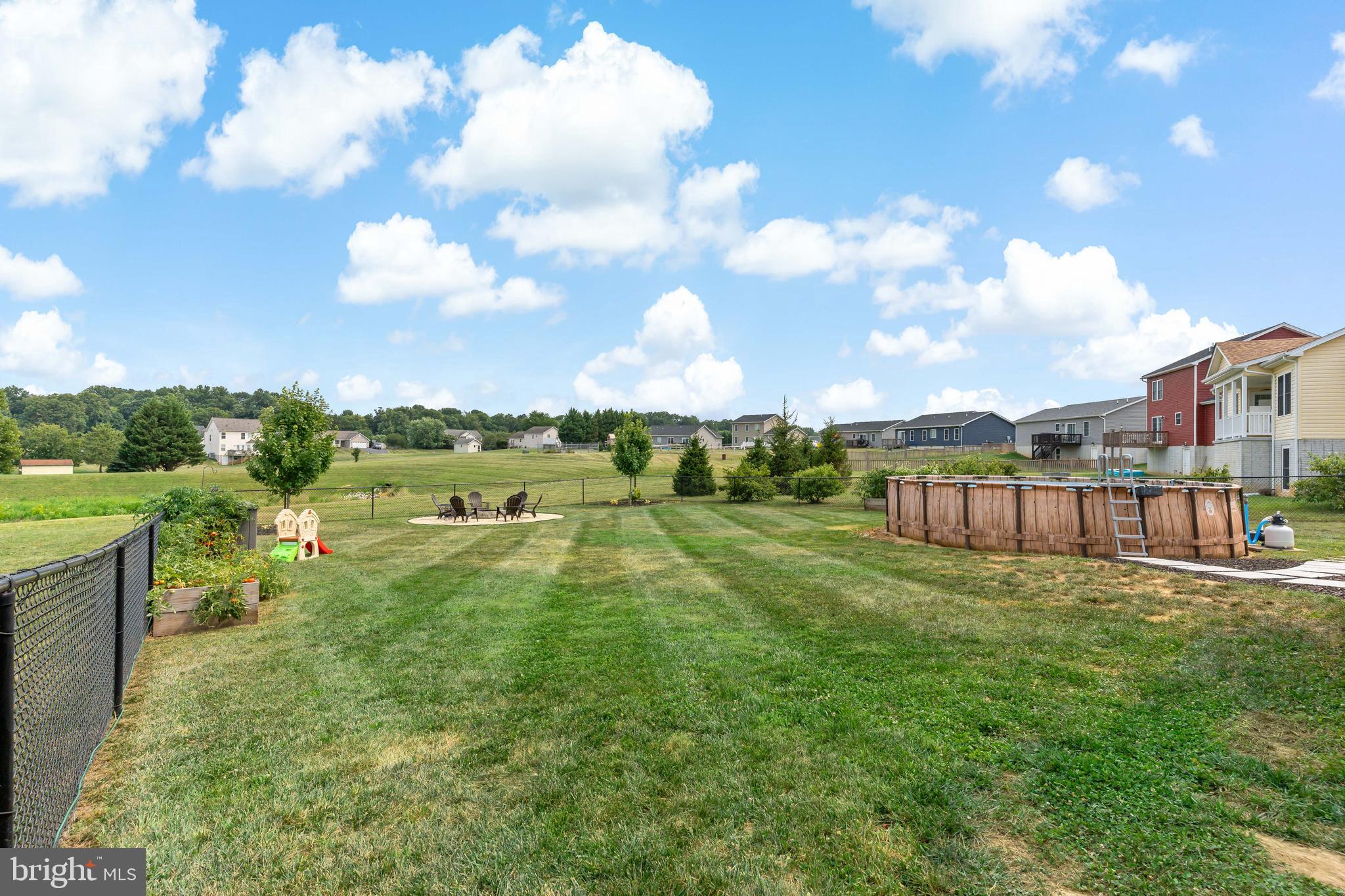 PEBBLE RIDGE - Residential
