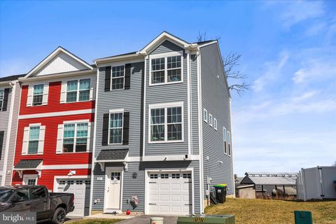 101 OVERLOOK DRIVE HANOVER PA 17331