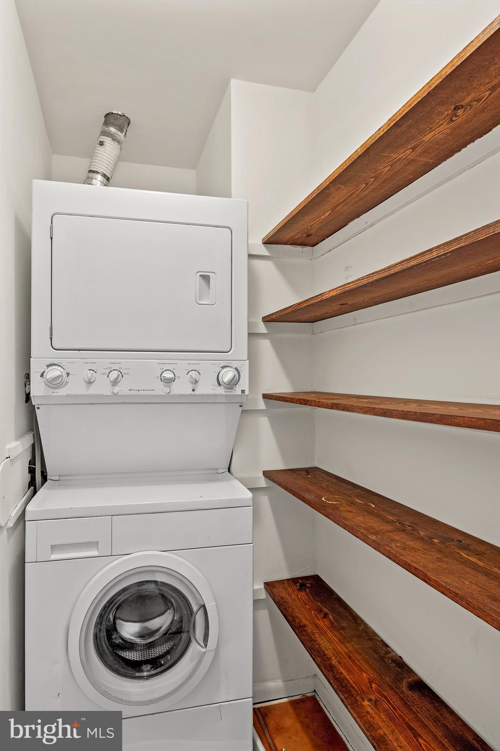 VANTAGE POINT - Residential