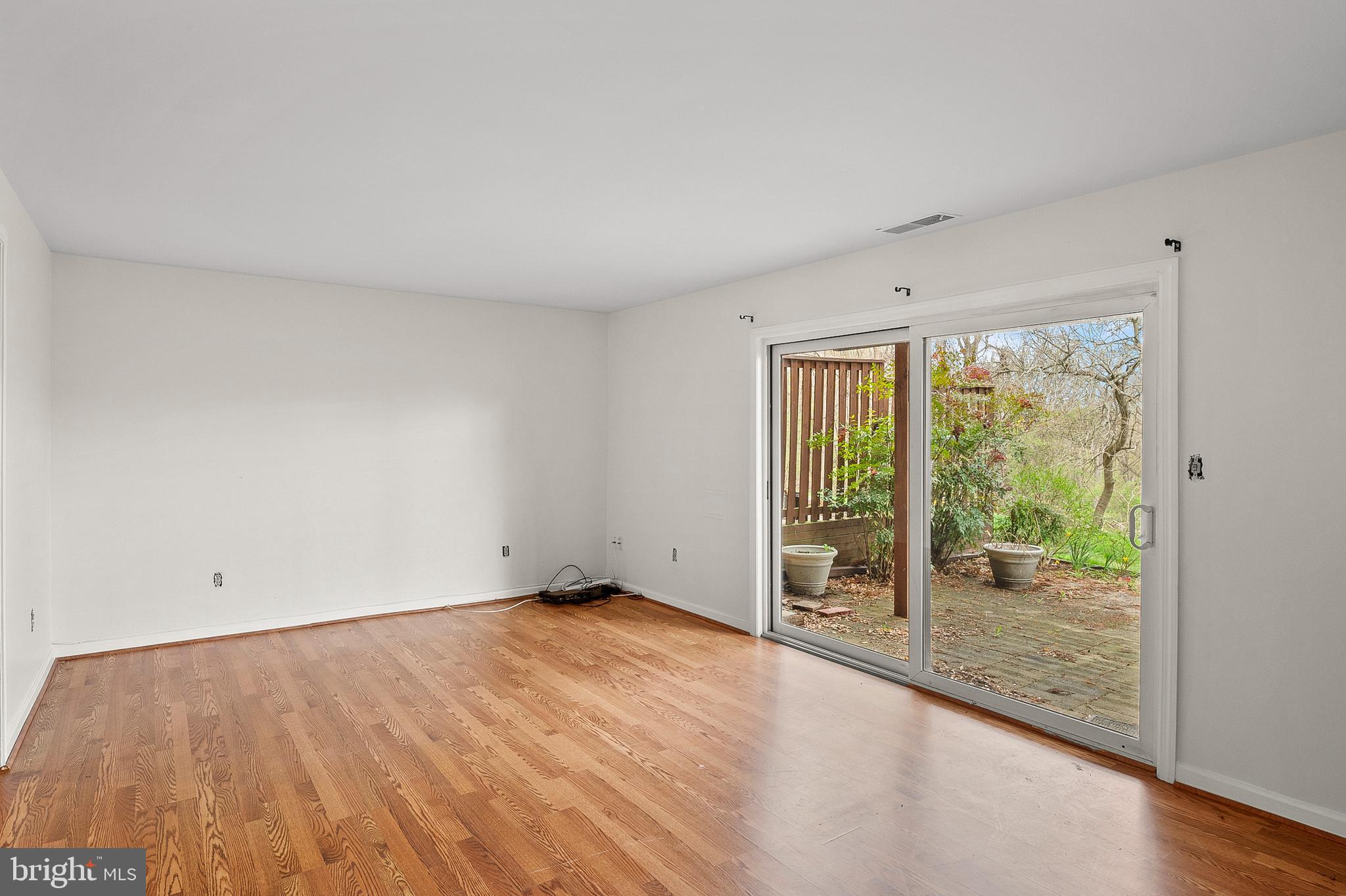 VANTAGE POINT - Residential