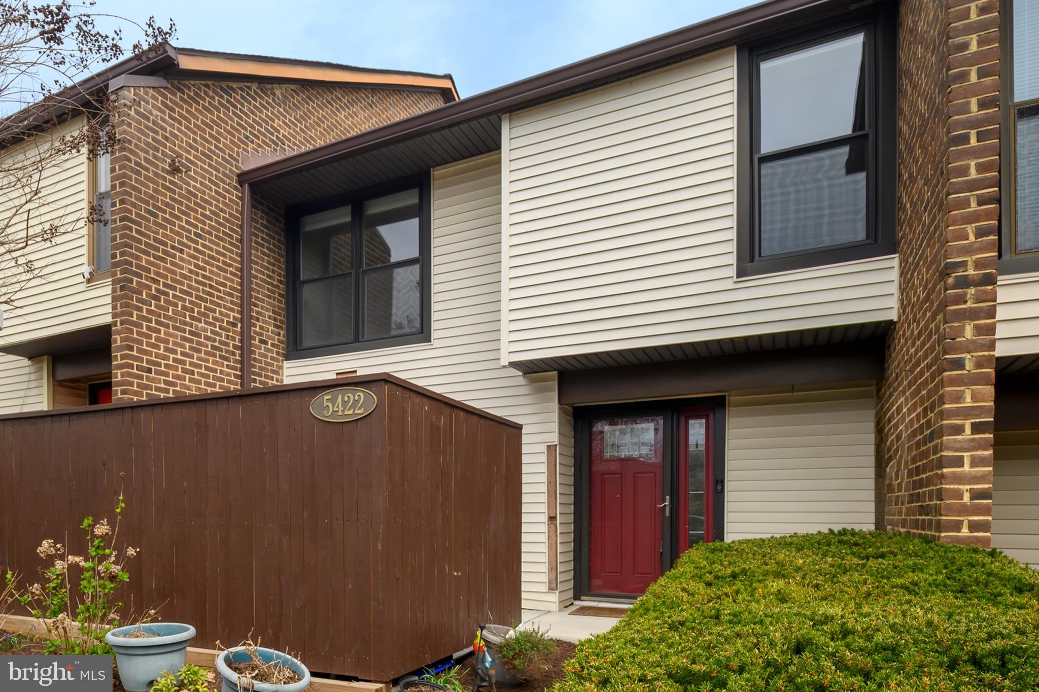 VANTAGE POINT - Residential