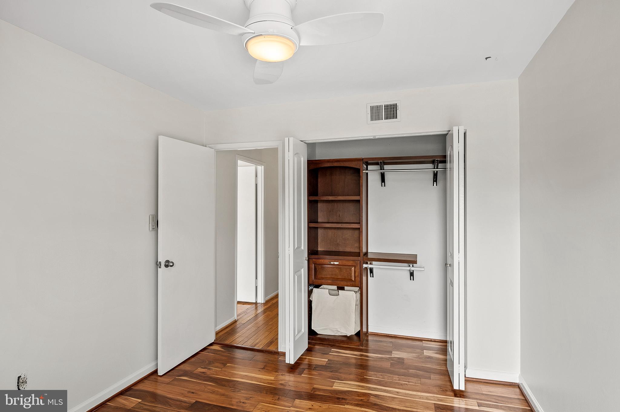 VANTAGE POINT - Residential