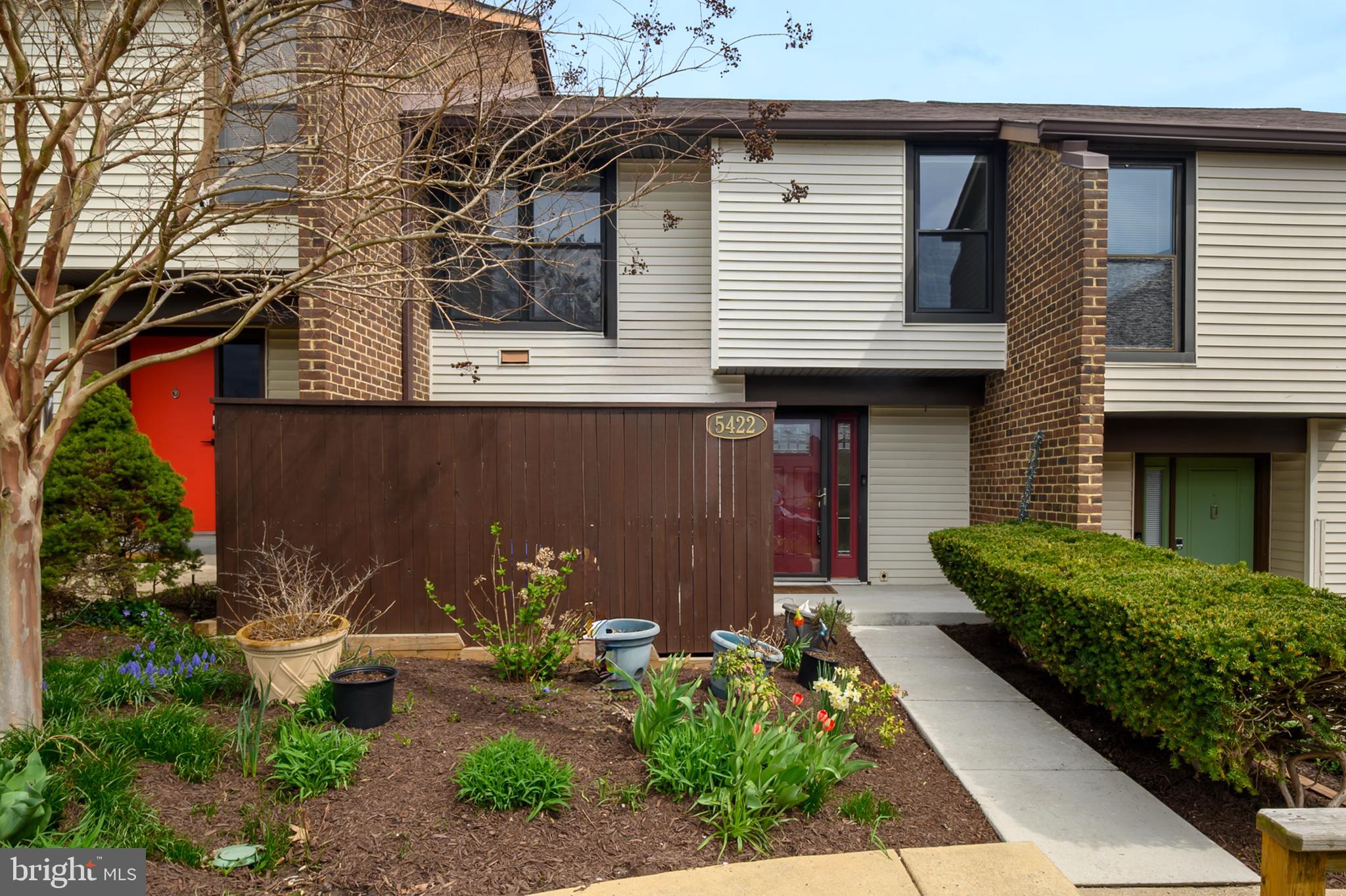 VANTAGE POINT - Residential