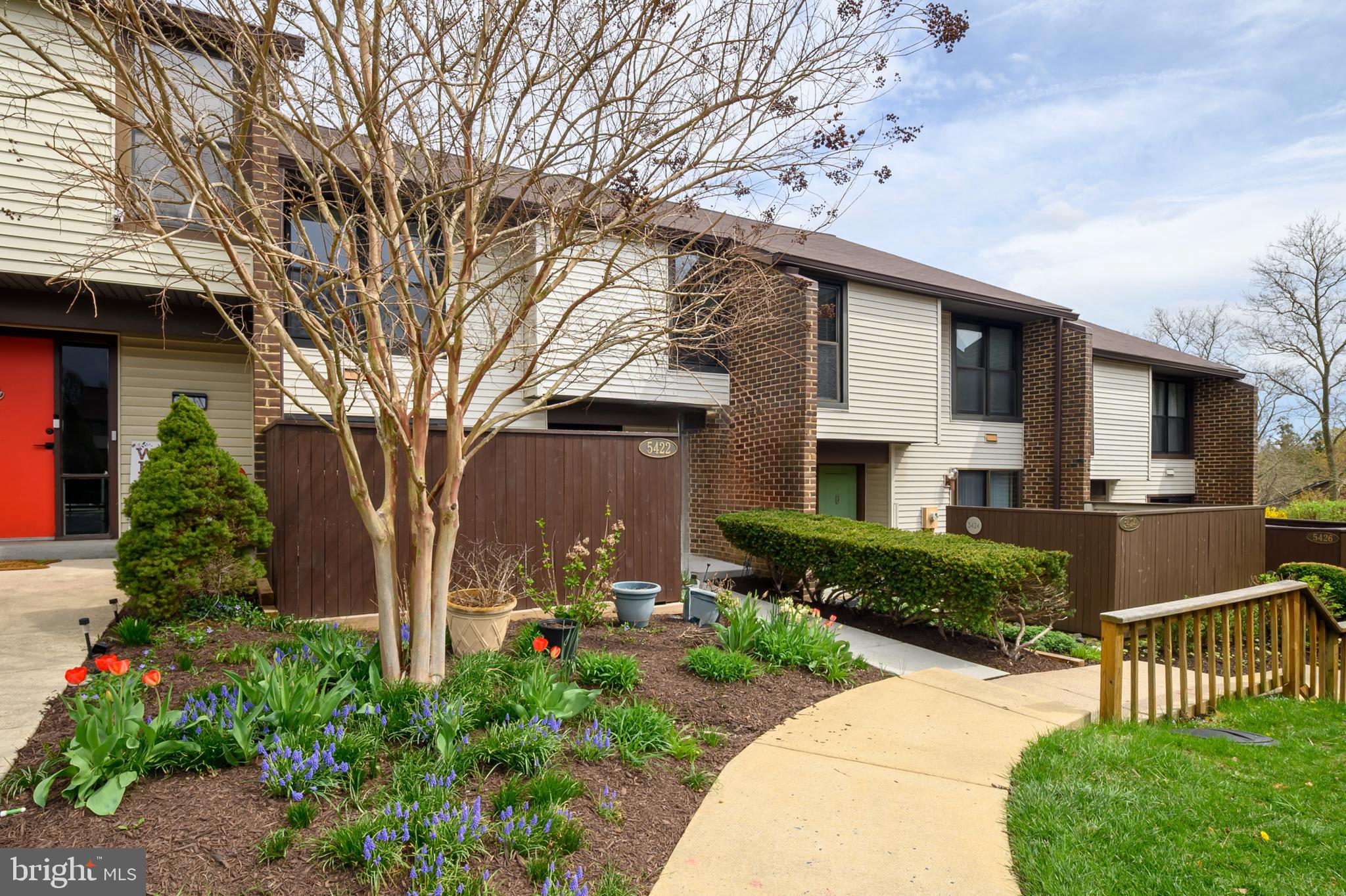 VANTAGE POINT - Residential