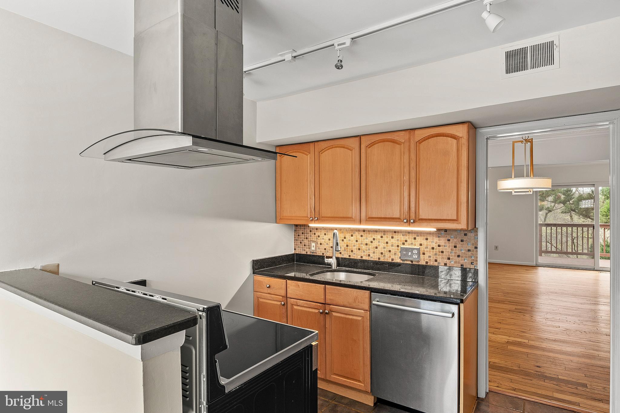 VANTAGE POINT - Residential