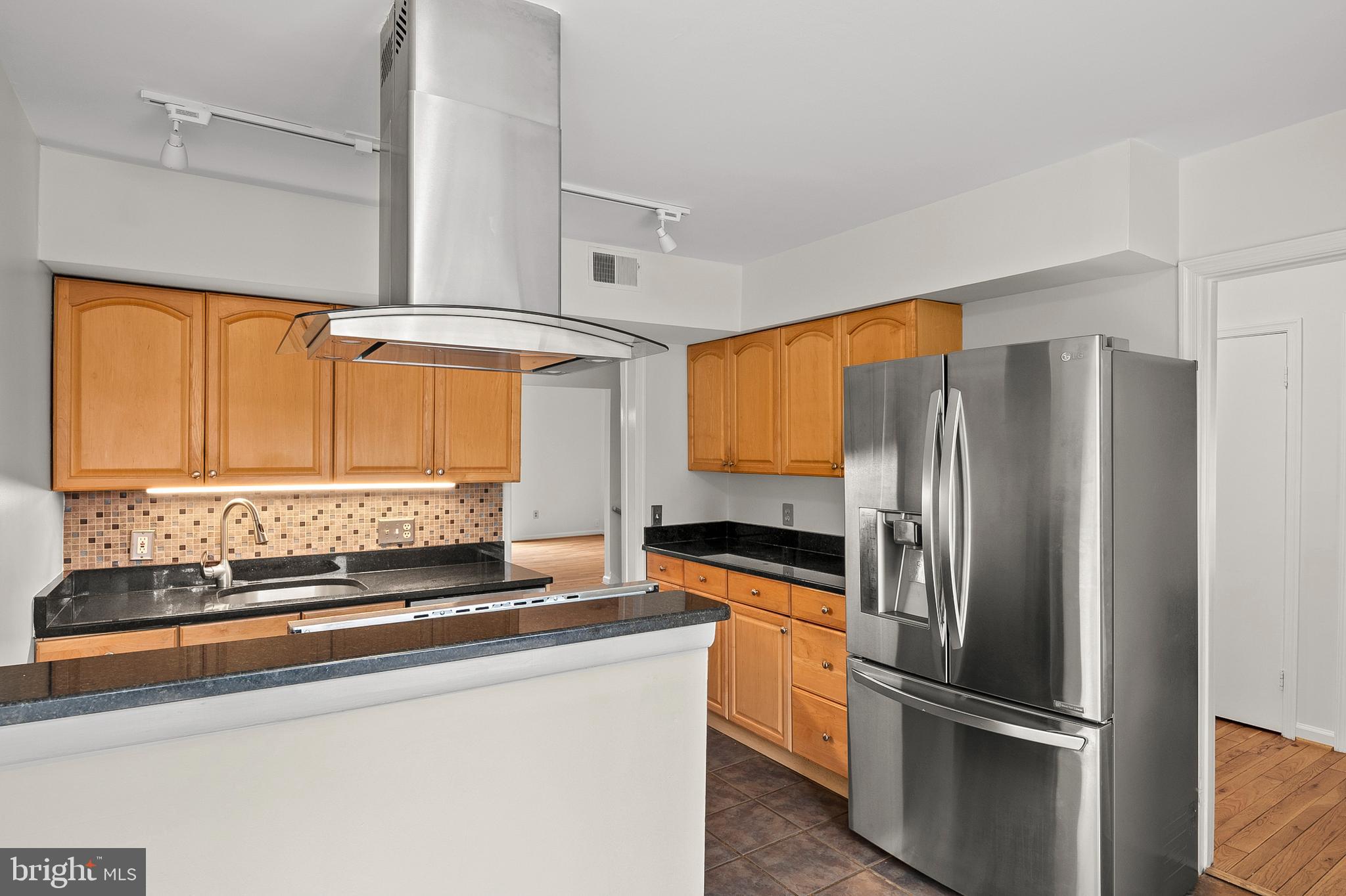 VANTAGE POINT - Residential