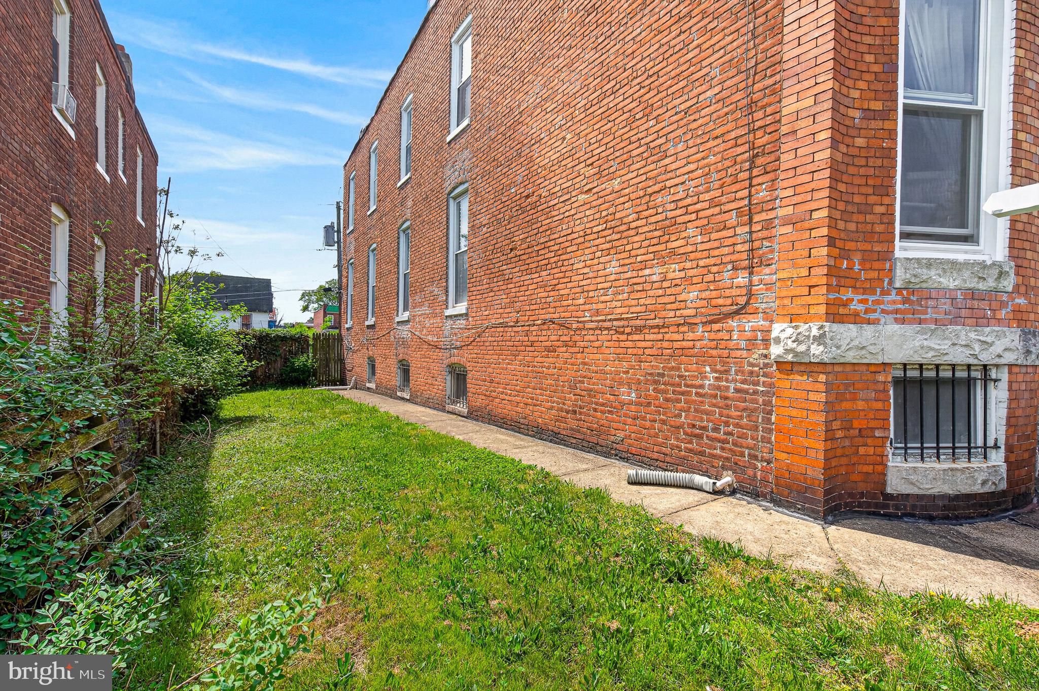 COLDSTREAM HOMESTEAD MONTEBELLO HISTORIC DISTRICT - Residential