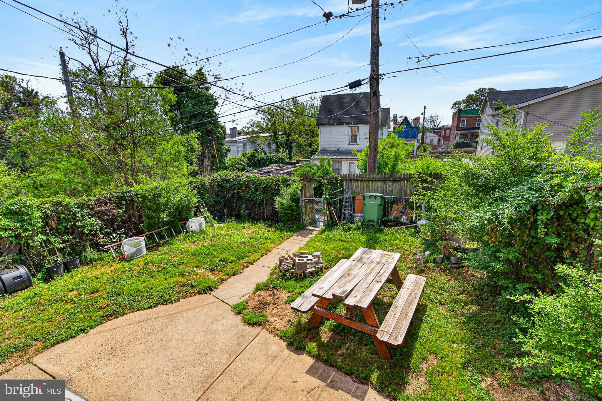COLDSTREAM HOMESTEAD MONTEBELLO HISTORIC DISTRICT - Residential