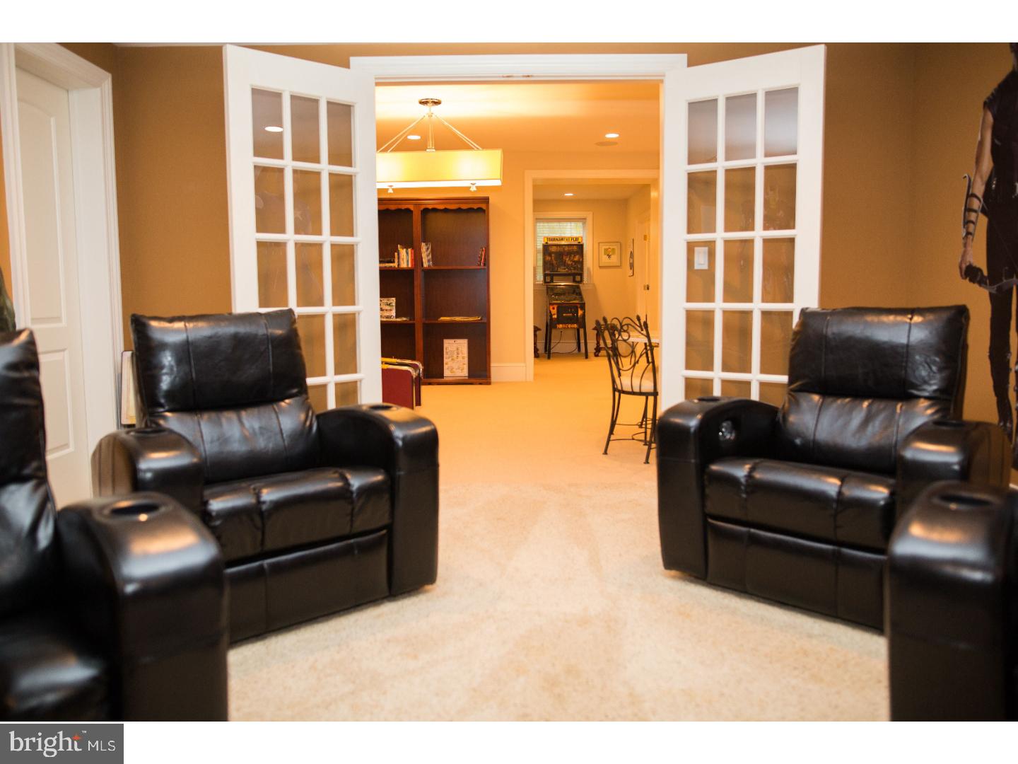 RITTENHOUSE ARBOR - Residential