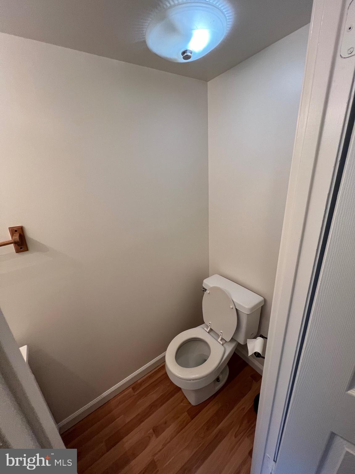 VILLAGE OF LONG REACH - Residential Lease