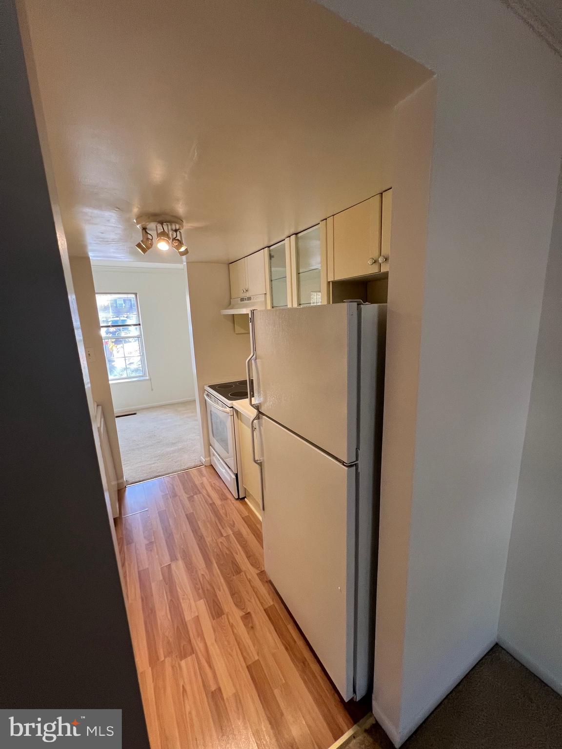 VILLAGE OF LONG REACH - Residential Lease