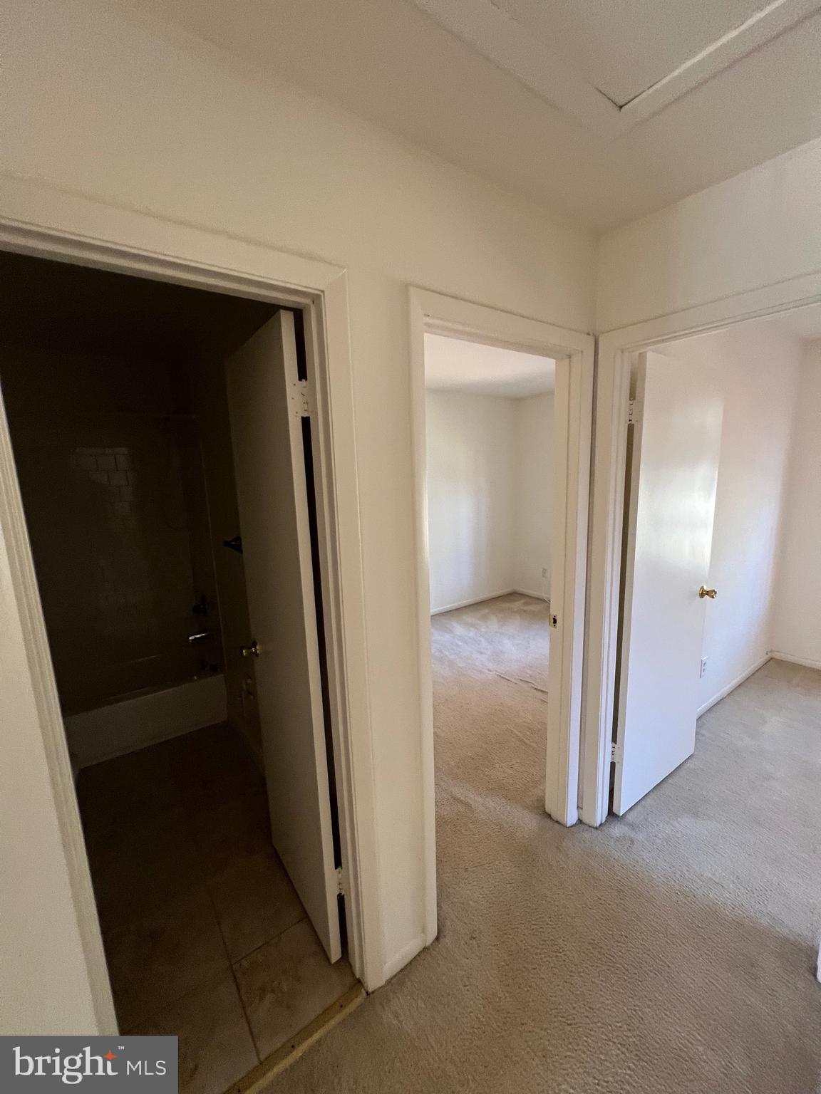 VILLAGE OF LONG REACH - Residential Lease