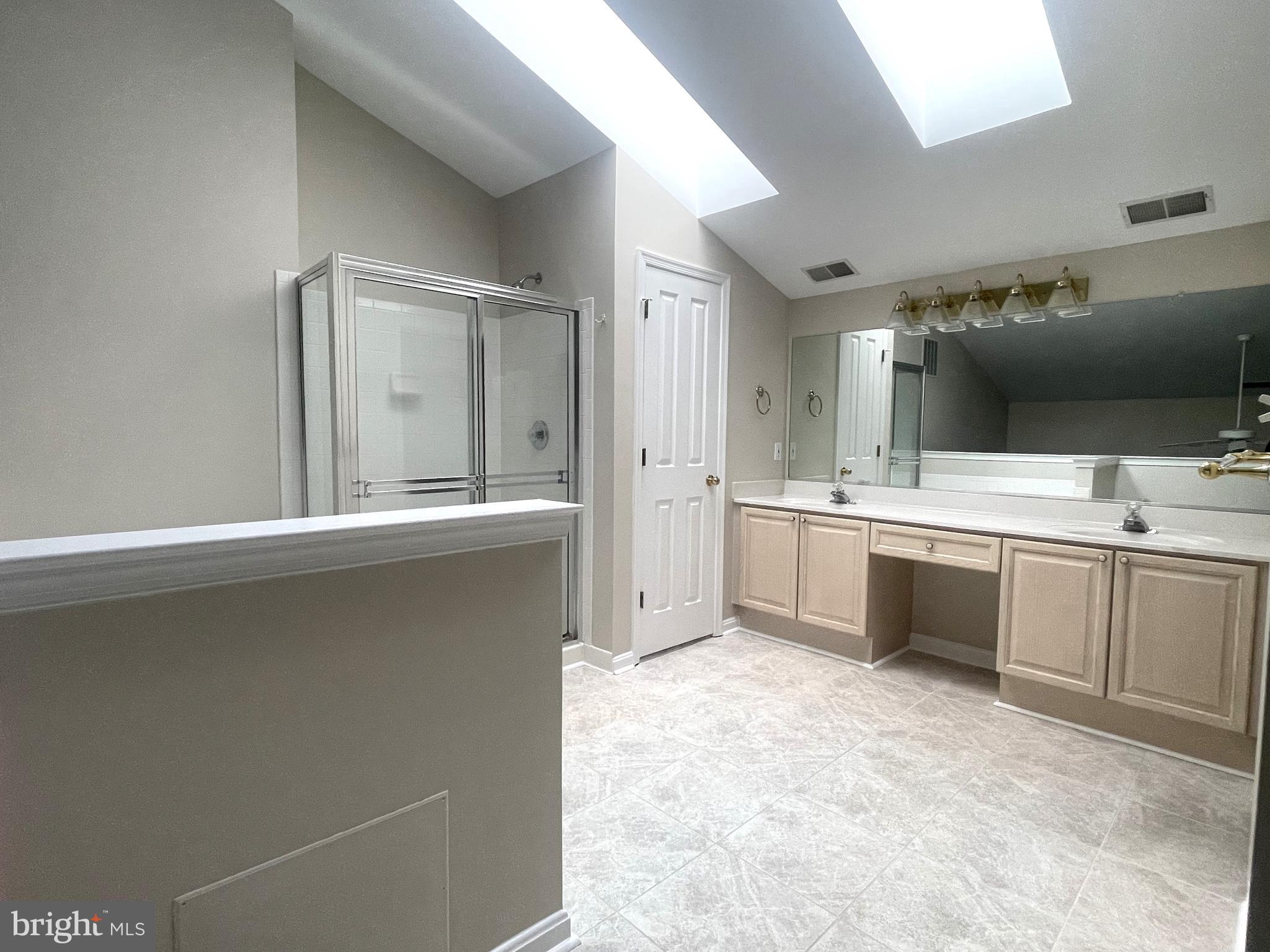 STONEGATE - Residential Lease