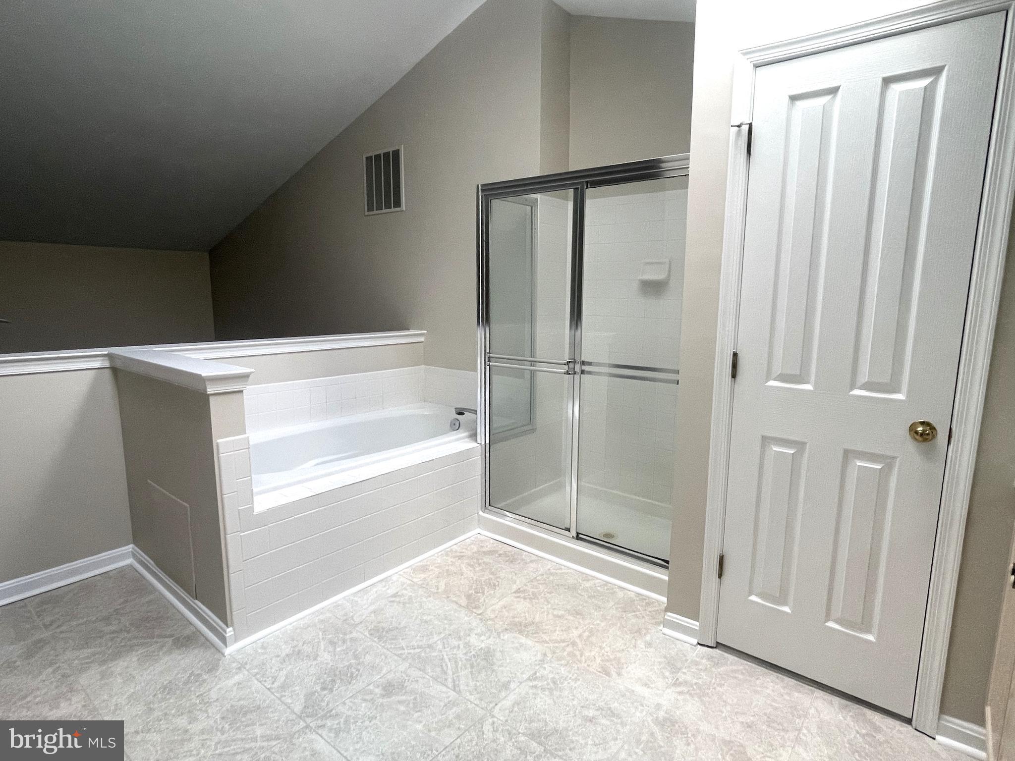 STONEGATE - Residential Lease