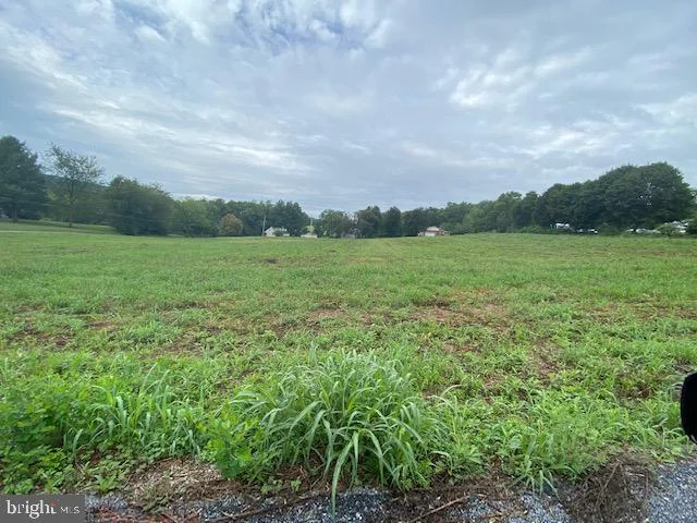 9 Locust Lane, Thomasville, PA 17364
