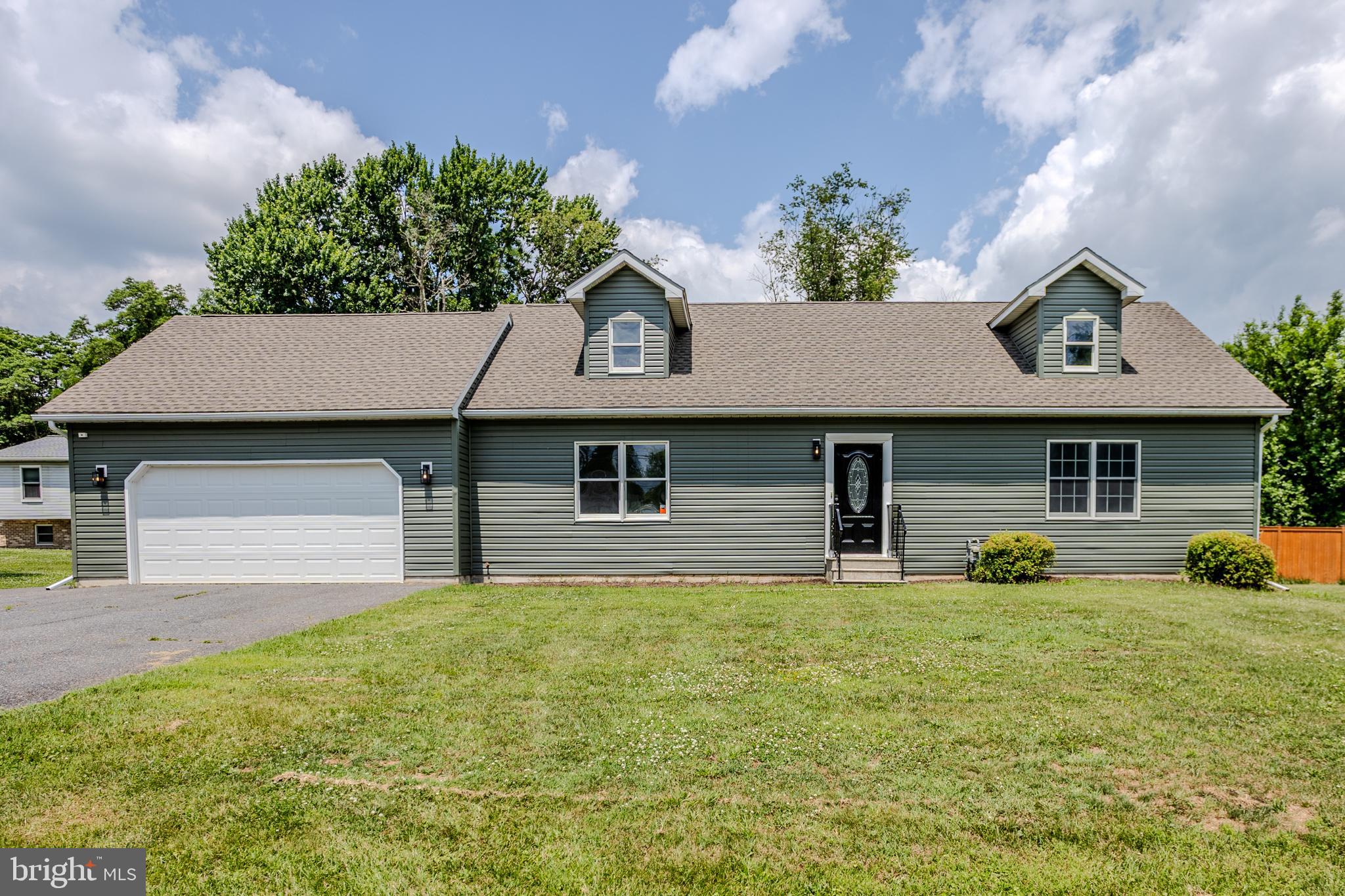 13 BLUE GILL TRAIL
