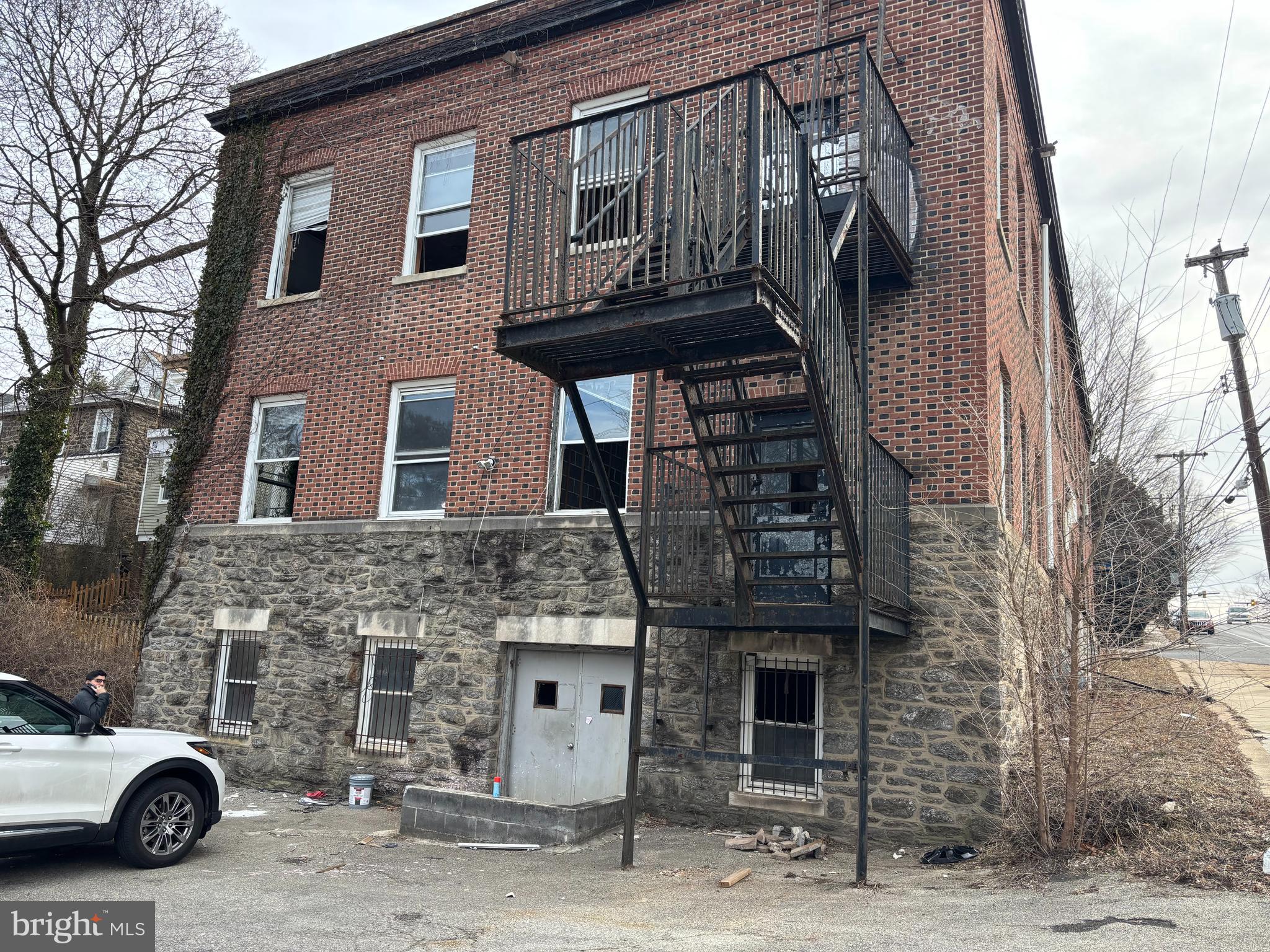Amazing opportunity with this 11,400 square foot building. Recently demolished and cleaned up inside and ready for the real work to begin. Highly trafficked area makes this a unique opportunity to accommodate six distinct businesses or a single business with multiple functions. Ideal for retail stores, studios, offices, and more; this property is distinctive for its flexibility and potential. An additional bonus are the 6 apartments on upper levels. Zoning and Schematics are in the documents section. Annual income potential of over $208,000. Discover the potential of this property—schedule your showing today.
Additonal 3,525 sf parcel on Coventry also available as part of sale to provide additional parking.