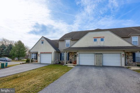 Photo of 30 TOLL GATE STA, LANCASTER, PA 17601 (MLS # PALA2031860)