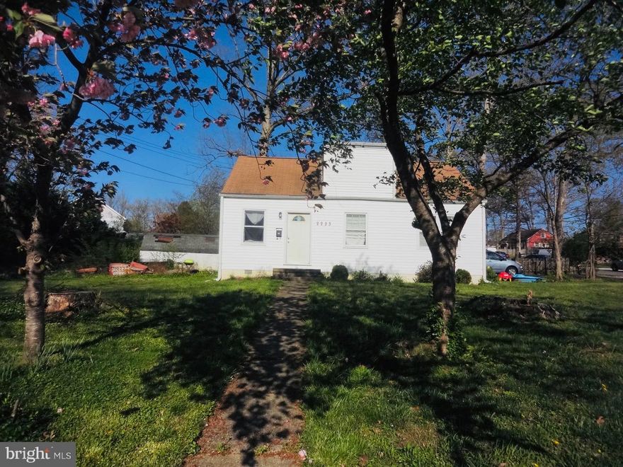 Please wear face coverings upon entry. Children in the house.  Corner Lot.  Sought after neighborhood. Convenient Location.  5 Bedrooms 2 Baths.  Currently occupied. Easy Access to I66, 495, Rte 7, Rte 50, Dulles Airport, West Falls Church, East Falls Church Metro, Tyson's Corner,  Public transportation, shopping, restaurants, and parks.   Sold Strictly As Is.