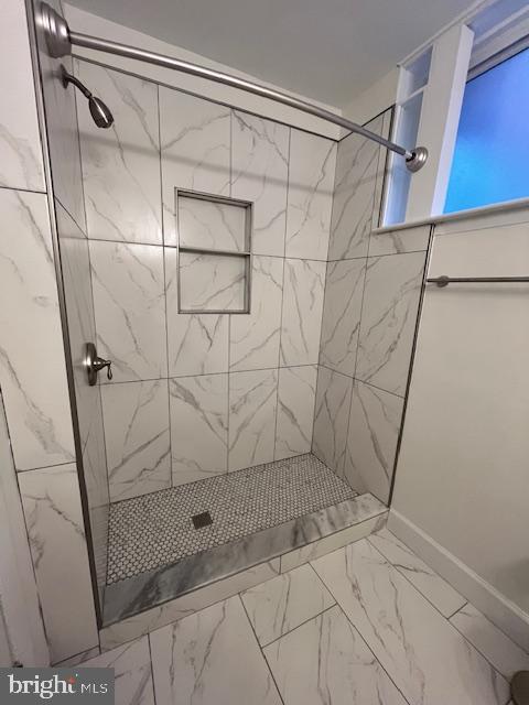 CHARLES VILLAGE - Residential Lease